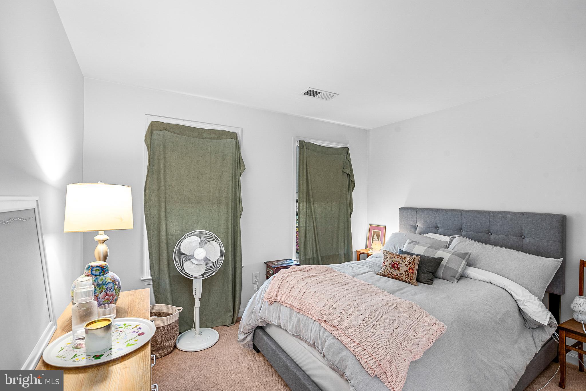 EASTON VILLAGE - Residential