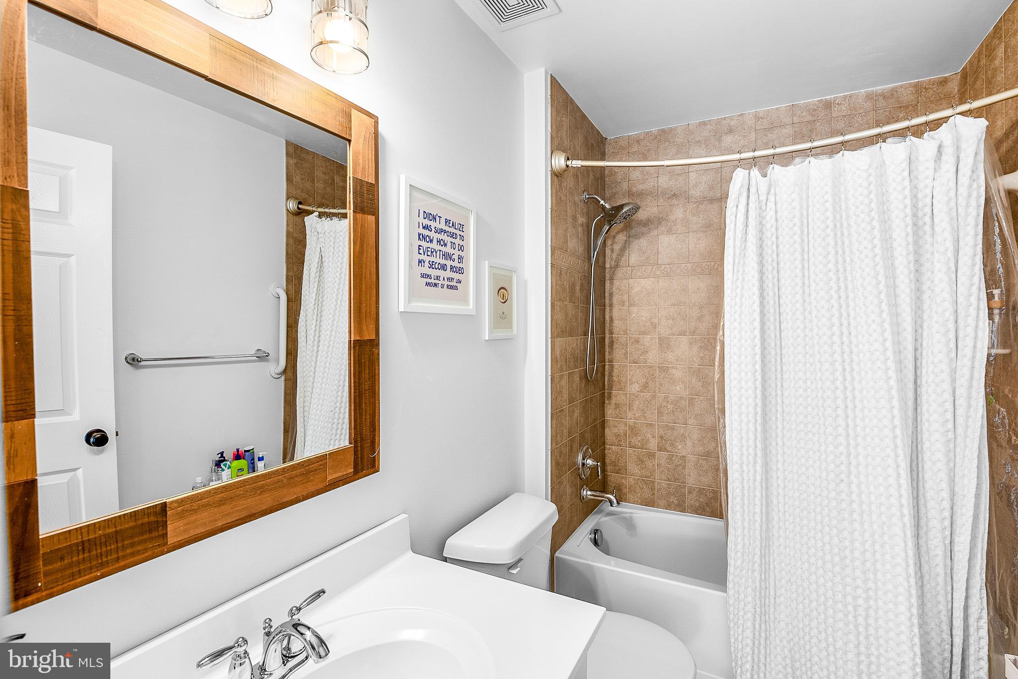 EASTON VILLAGE - Residential