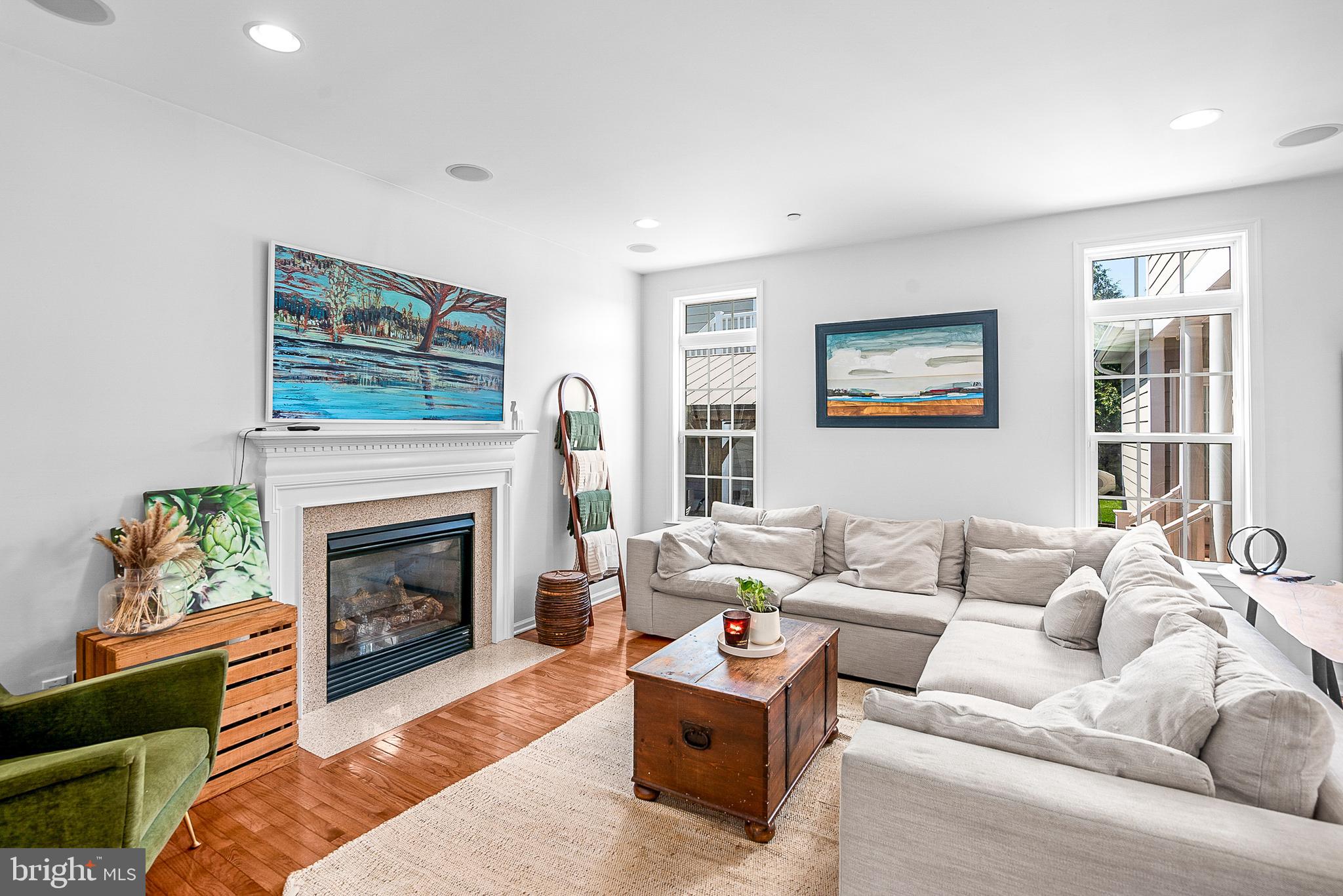 EASTON VILLAGE - Residential