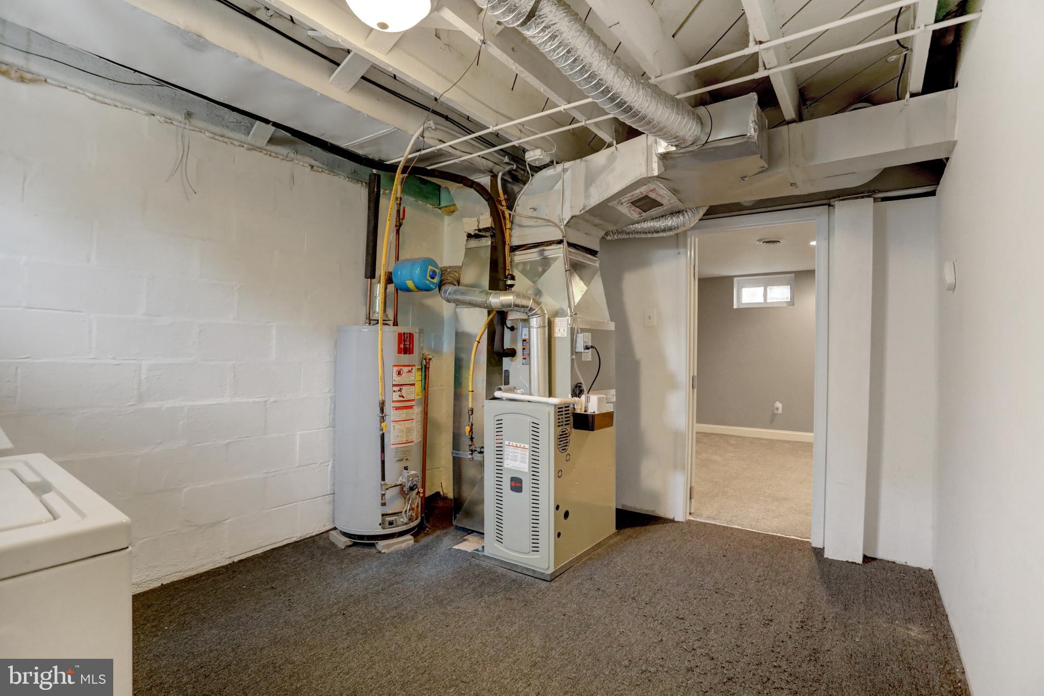 RIDGELEIGH - Residential Lease