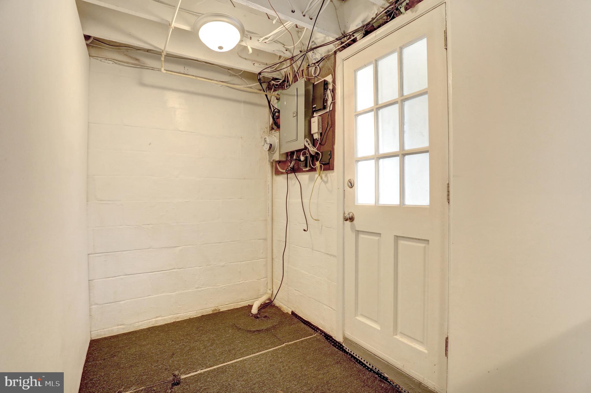 RIDGELEIGH - Residential Lease