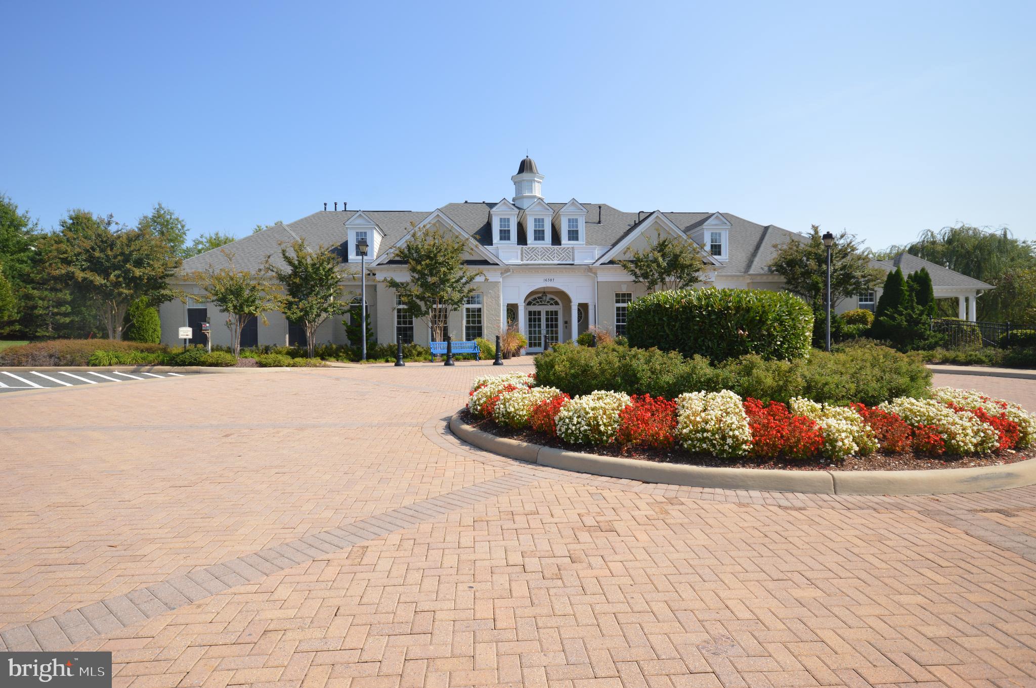 EAGLES POINTE - Residential Lease