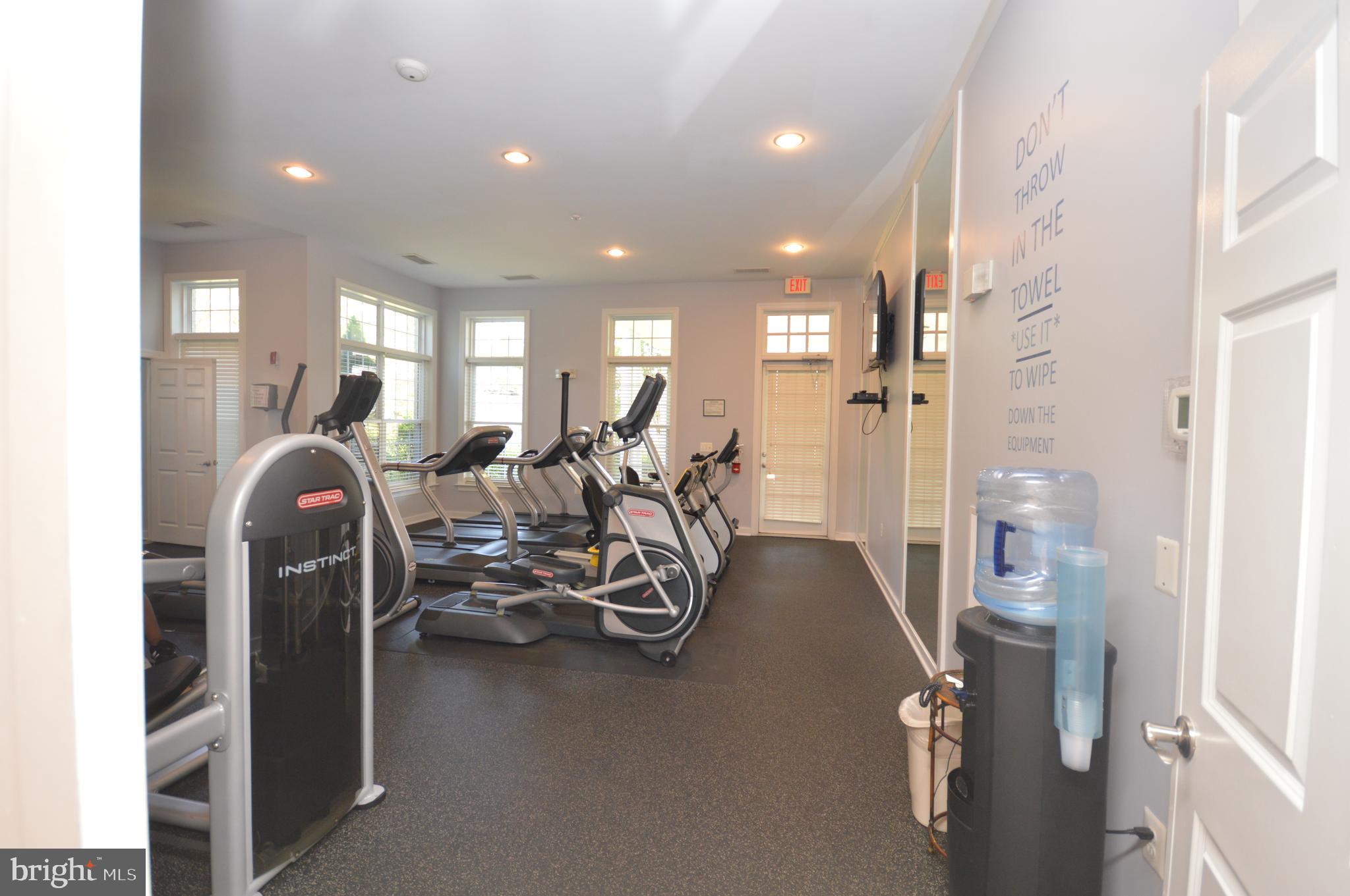 EAGLES POINTE - Residential Lease