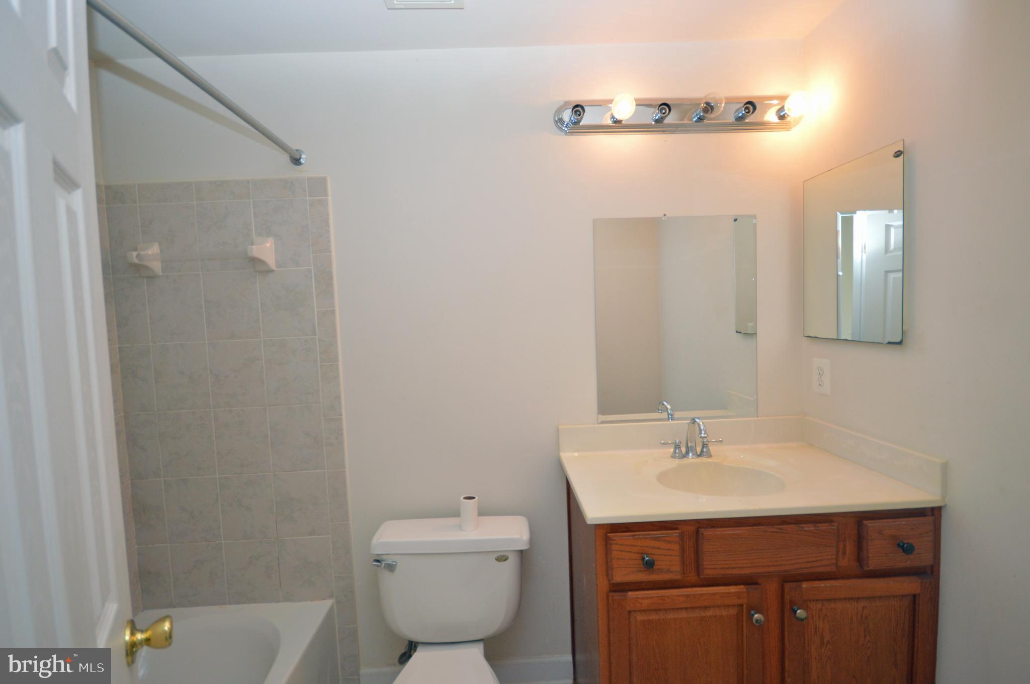 EAGLES POINTE - Residential Lease