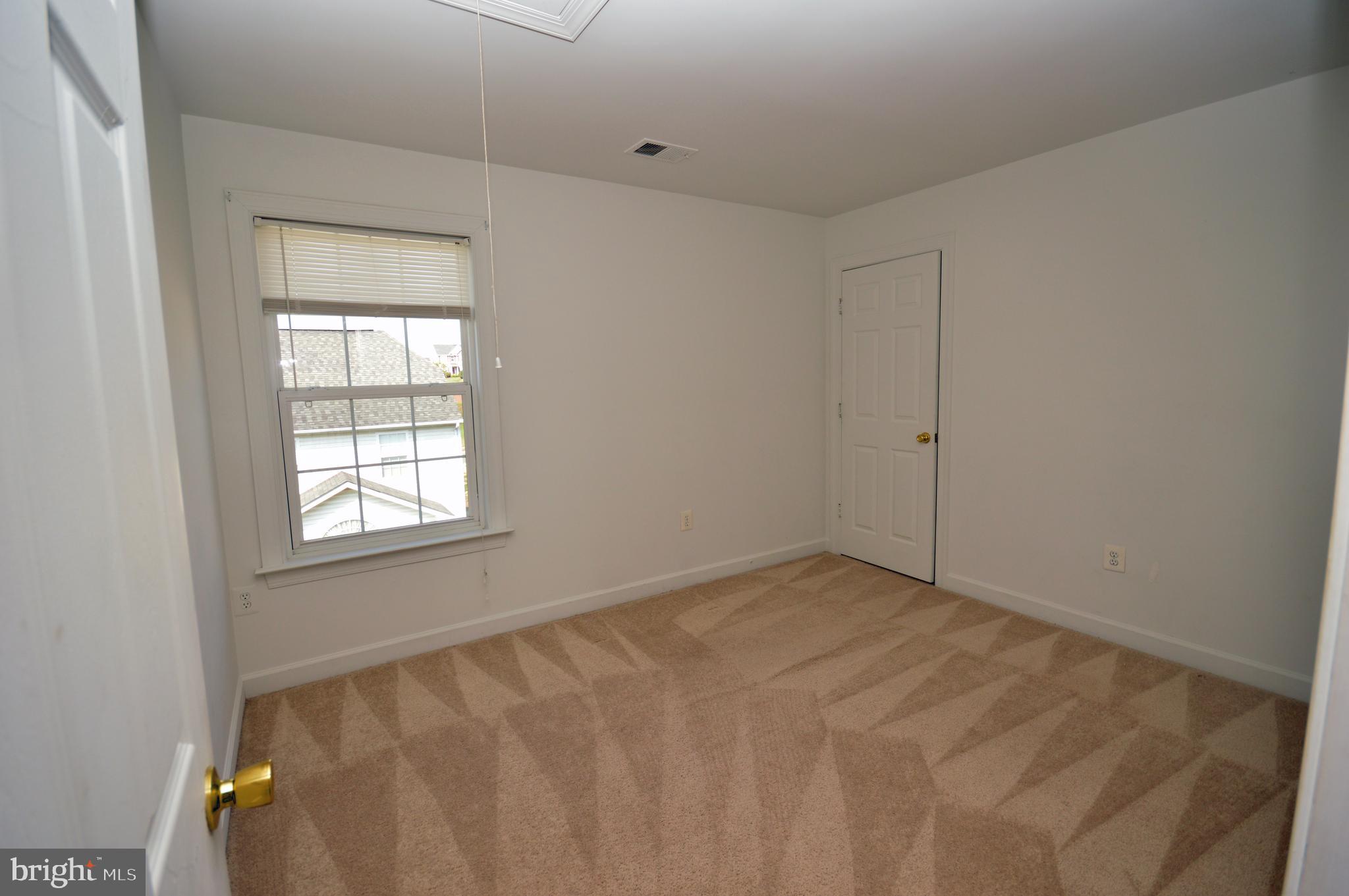 EAGLES POINTE - Residential Lease