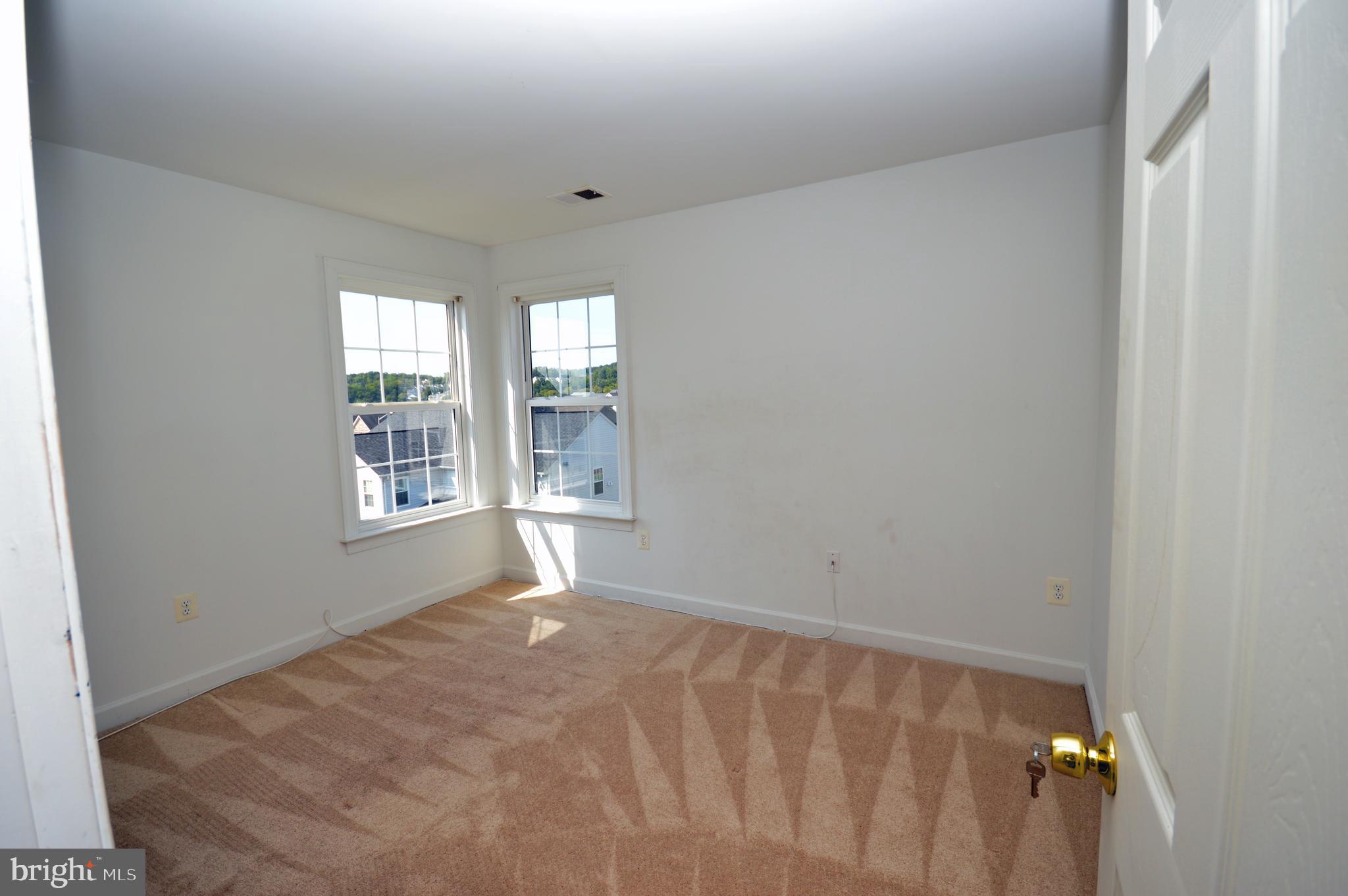 EAGLES POINTE - Residential Lease