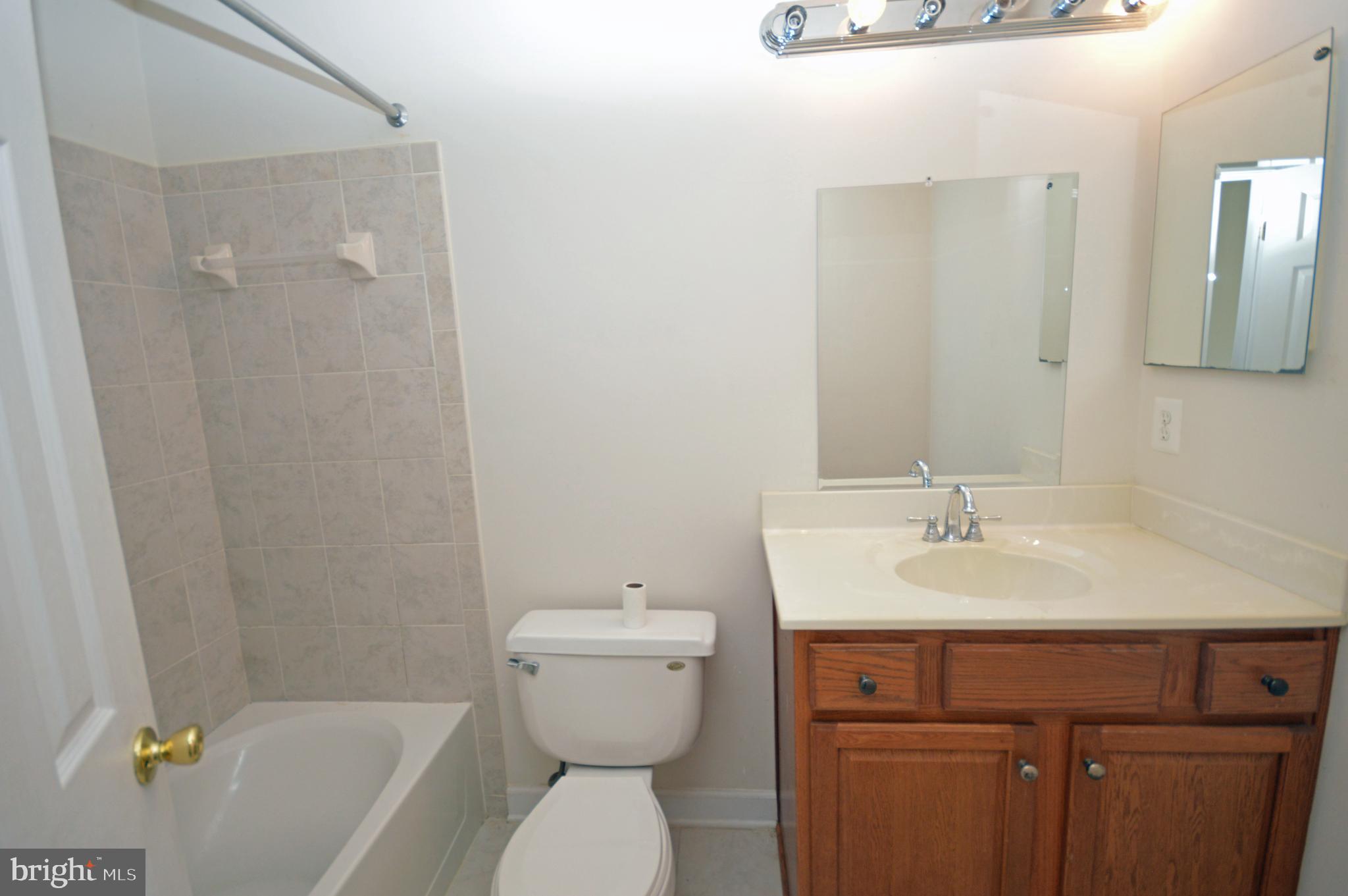 EAGLES POINTE - Residential Lease