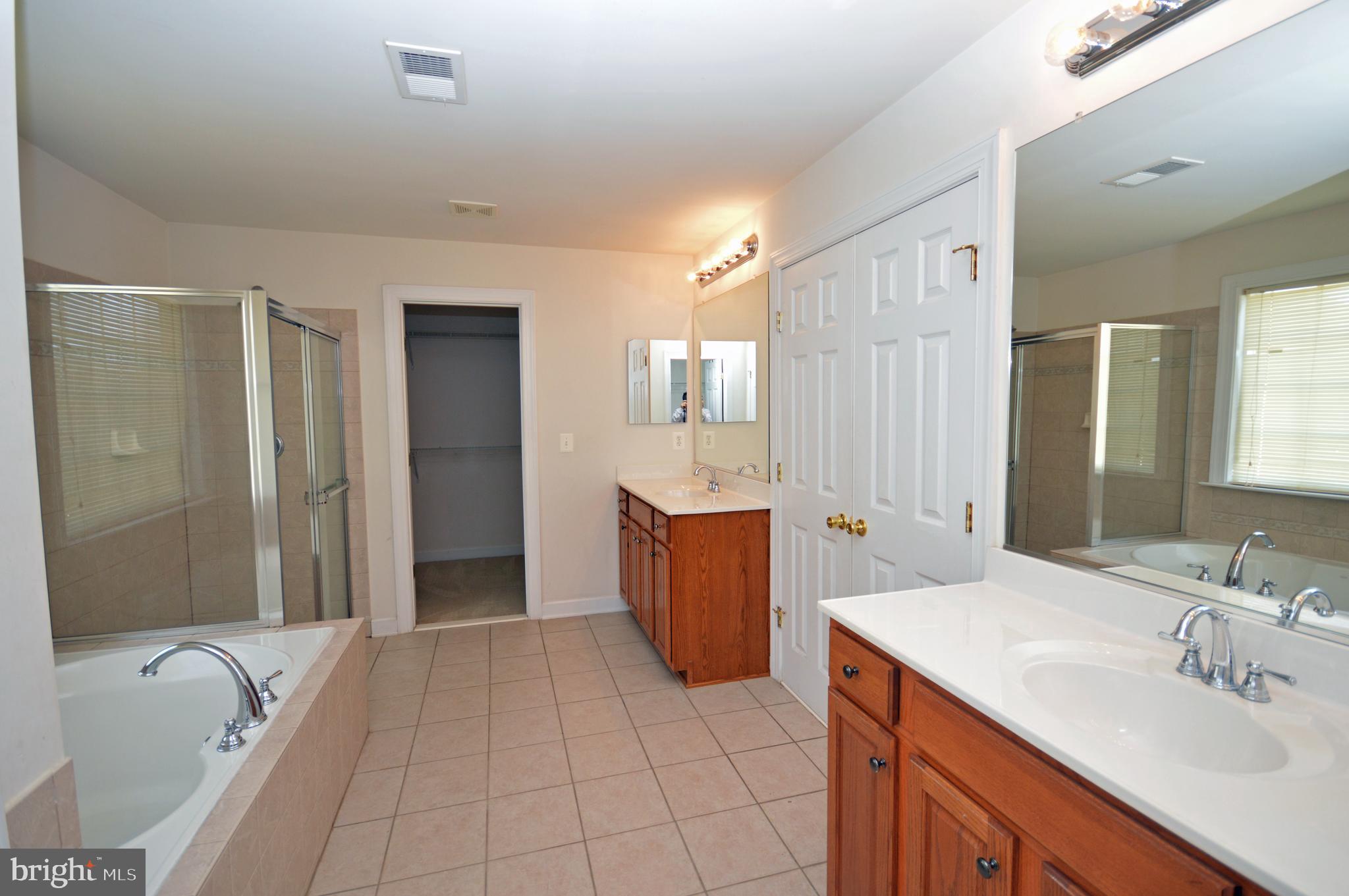 EAGLES POINTE - Residential Lease