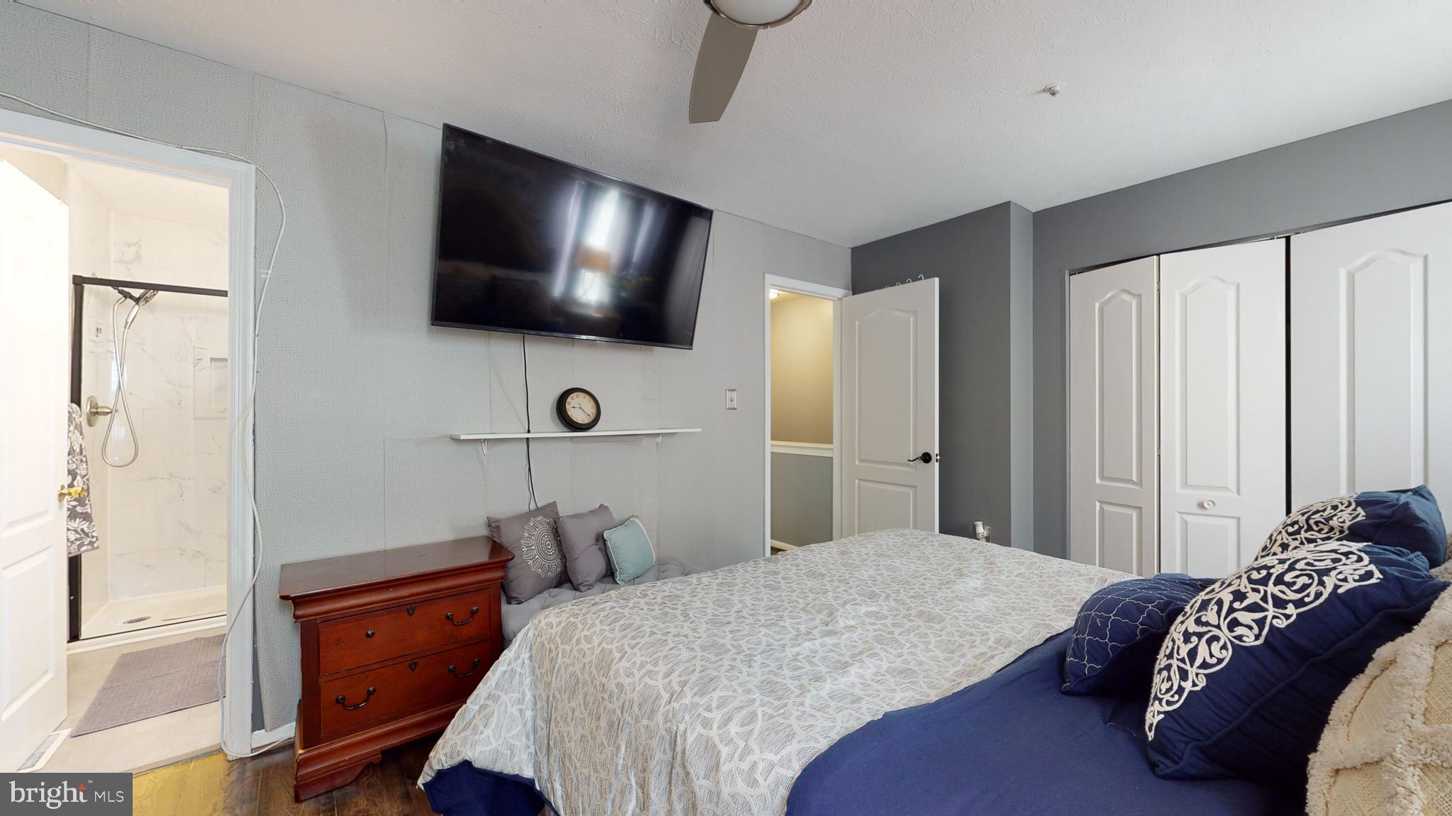 SOUTH HAMPTON SUB - Residential