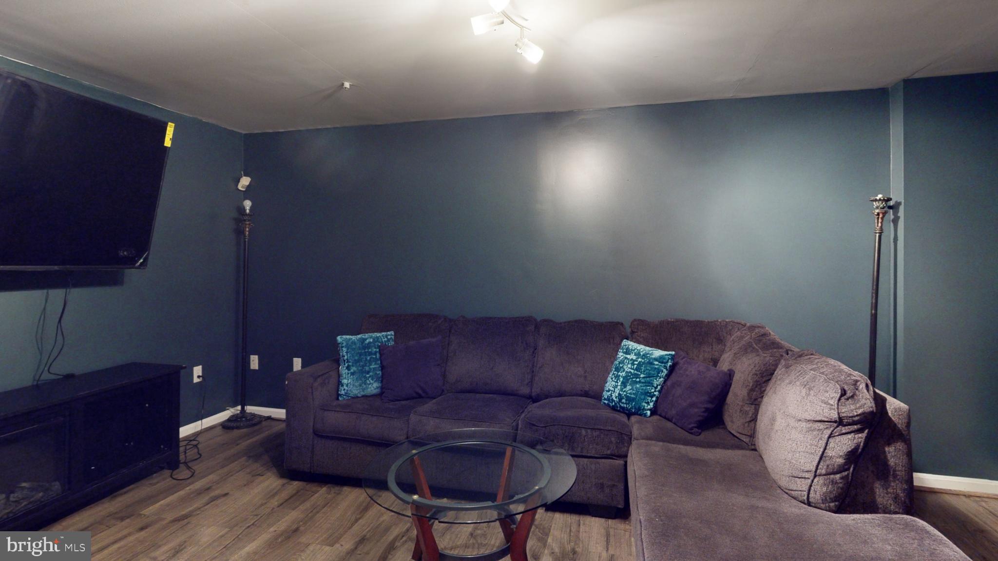 SOUTH HAMPTON SUB - Residential