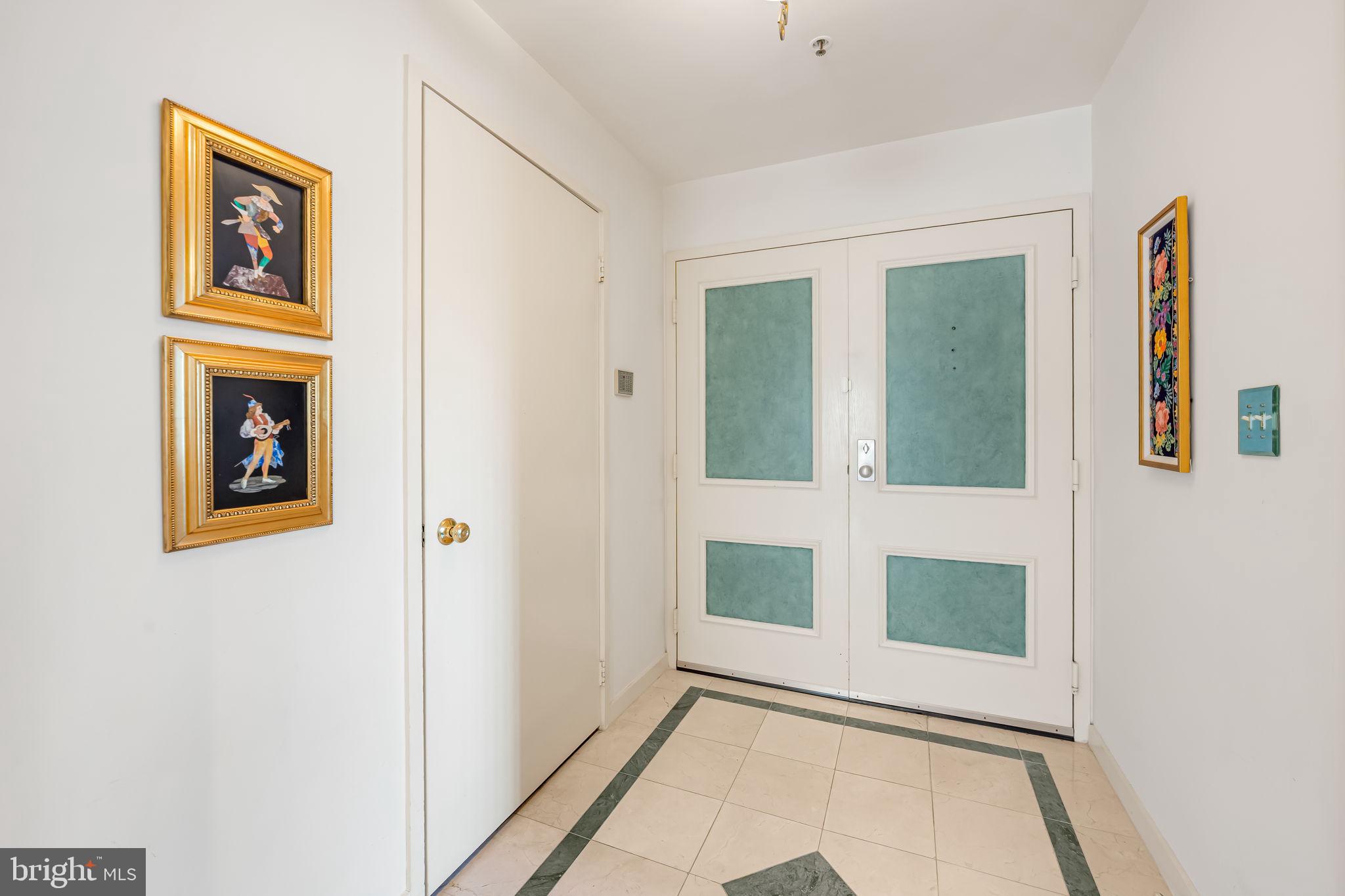 1 GRISTMILL COURT 202