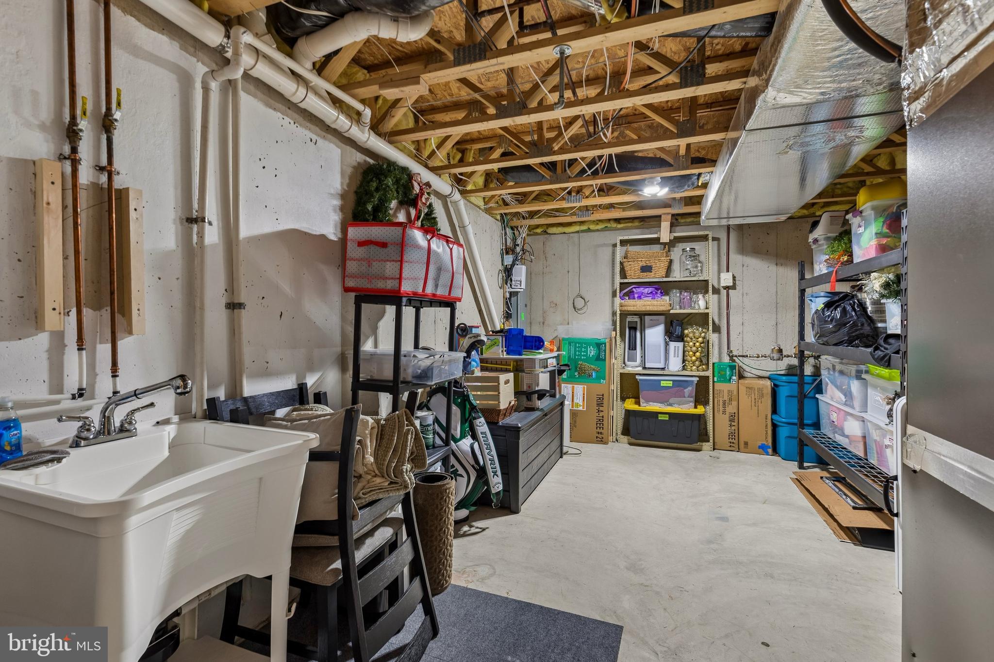 MONROE COURT - Residential