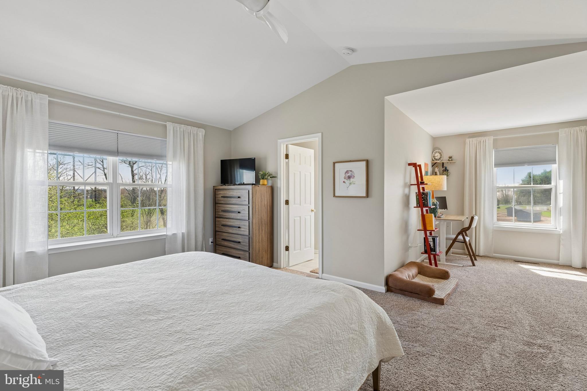 MONROE COURT - Residential