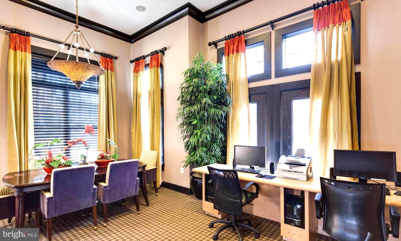 FAIRFAX RIDGE - Residential Lease