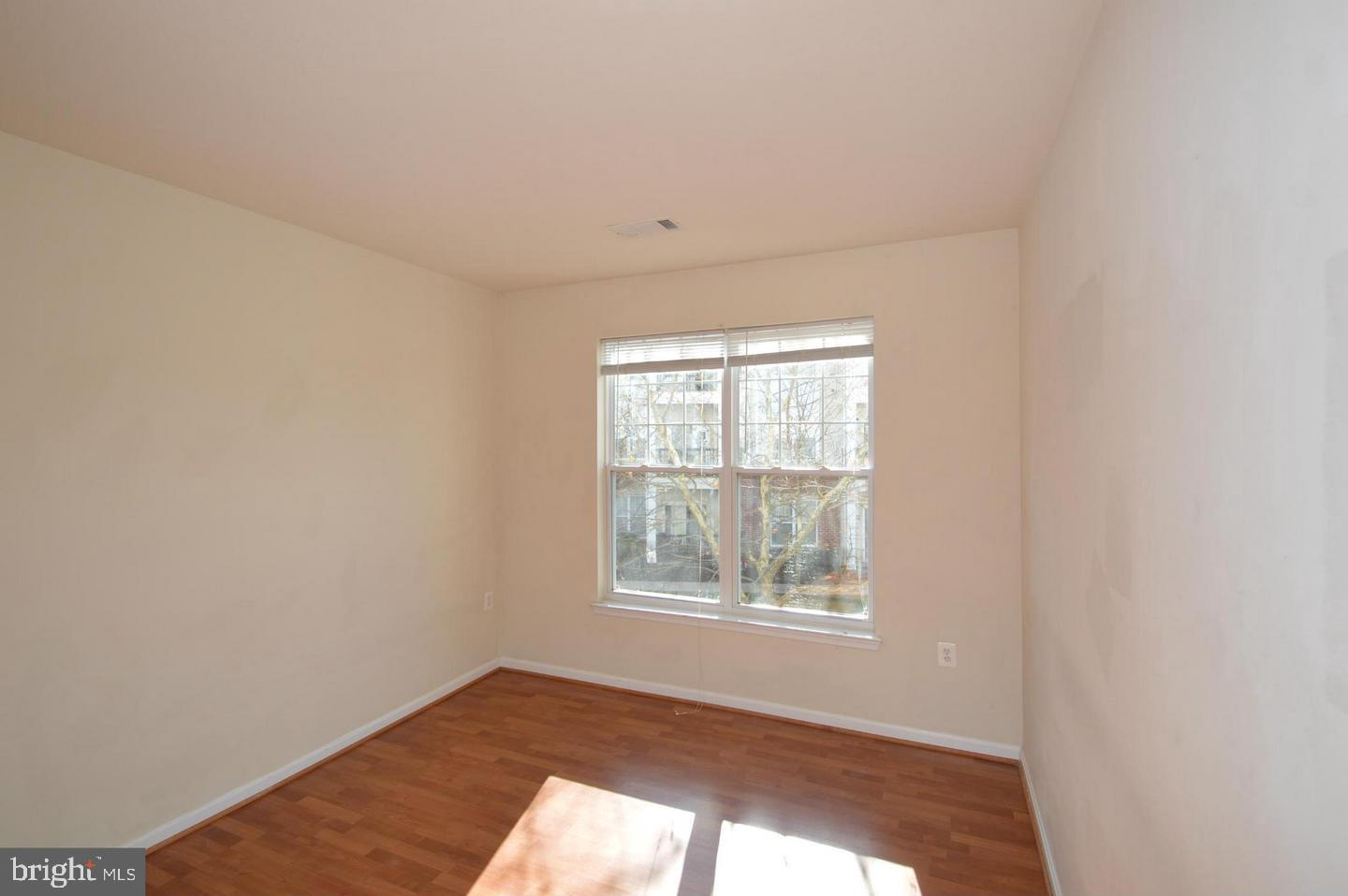 FAIRFAX RIDGE - Residential Lease