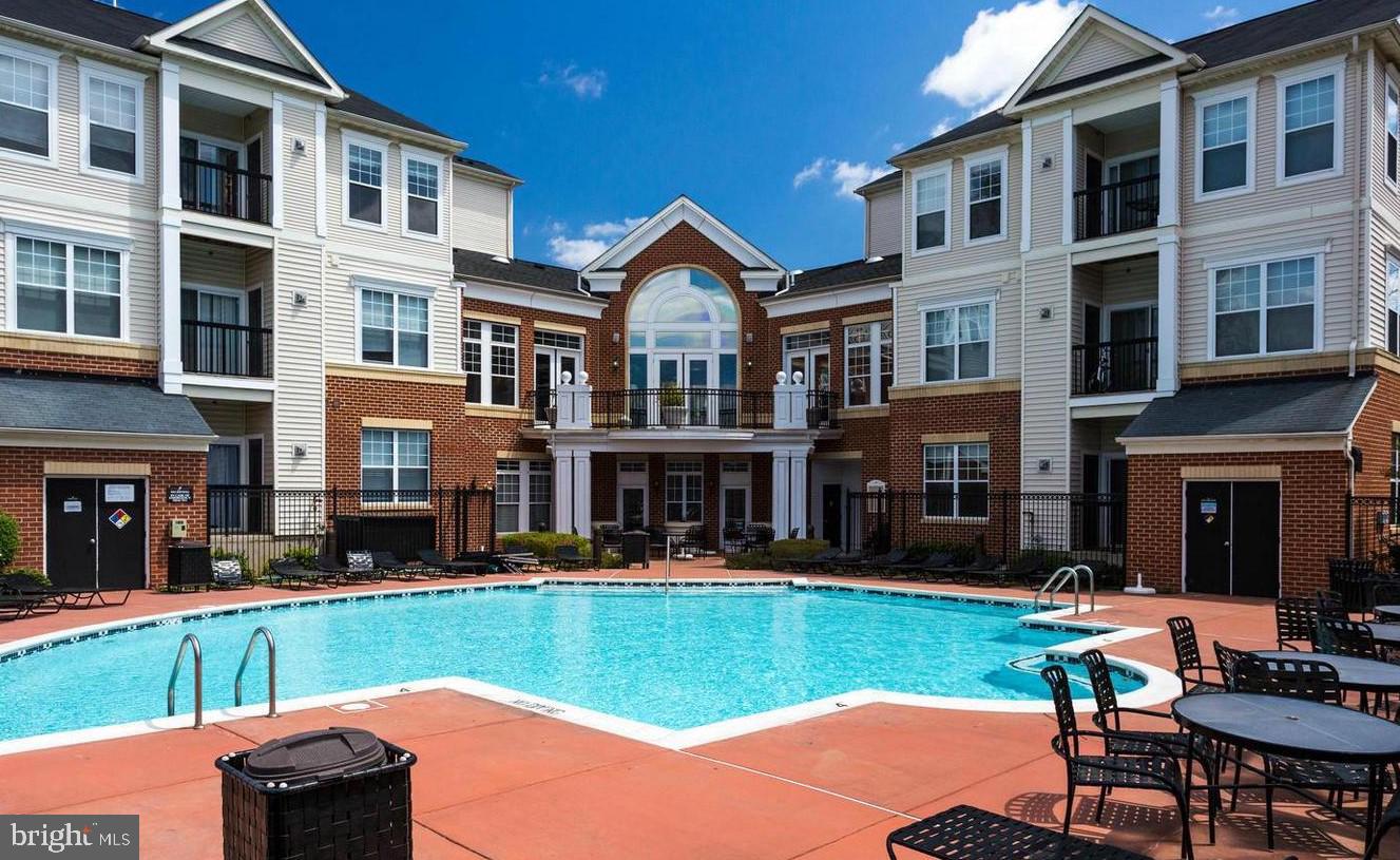 FAIRFAX RIDGE - Residential Lease