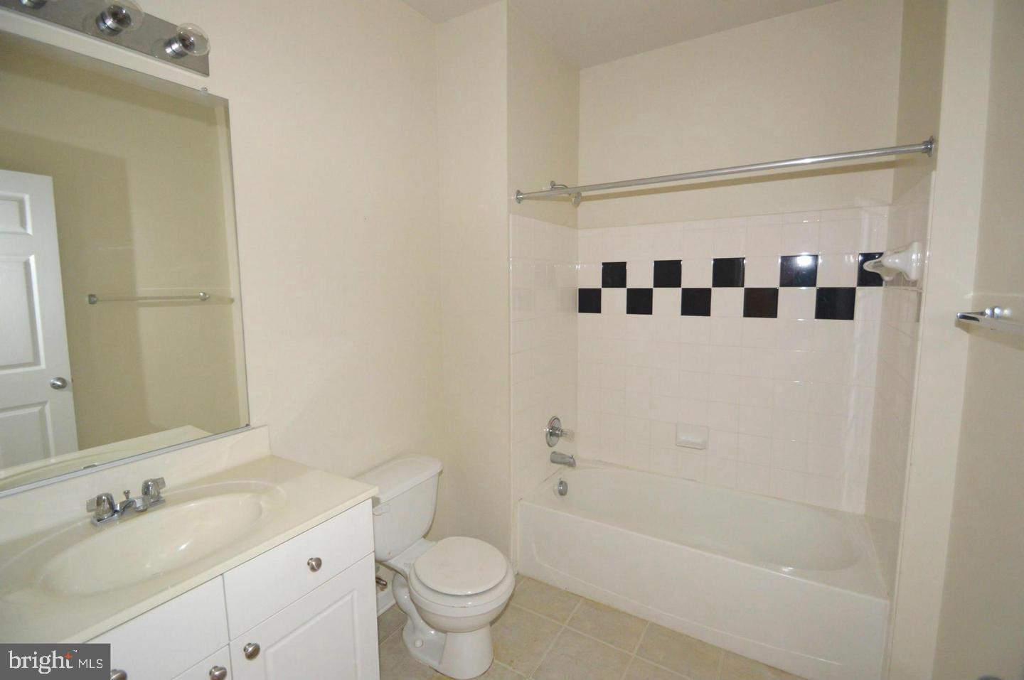 FAIRFAX RIDGE - Residential Lease