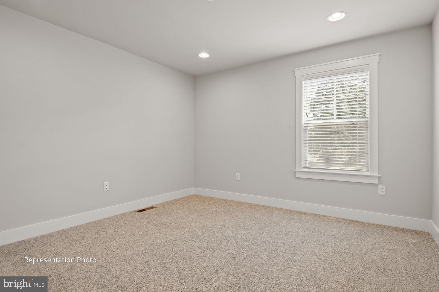 MEADOWBROOK FARMS - Residential
