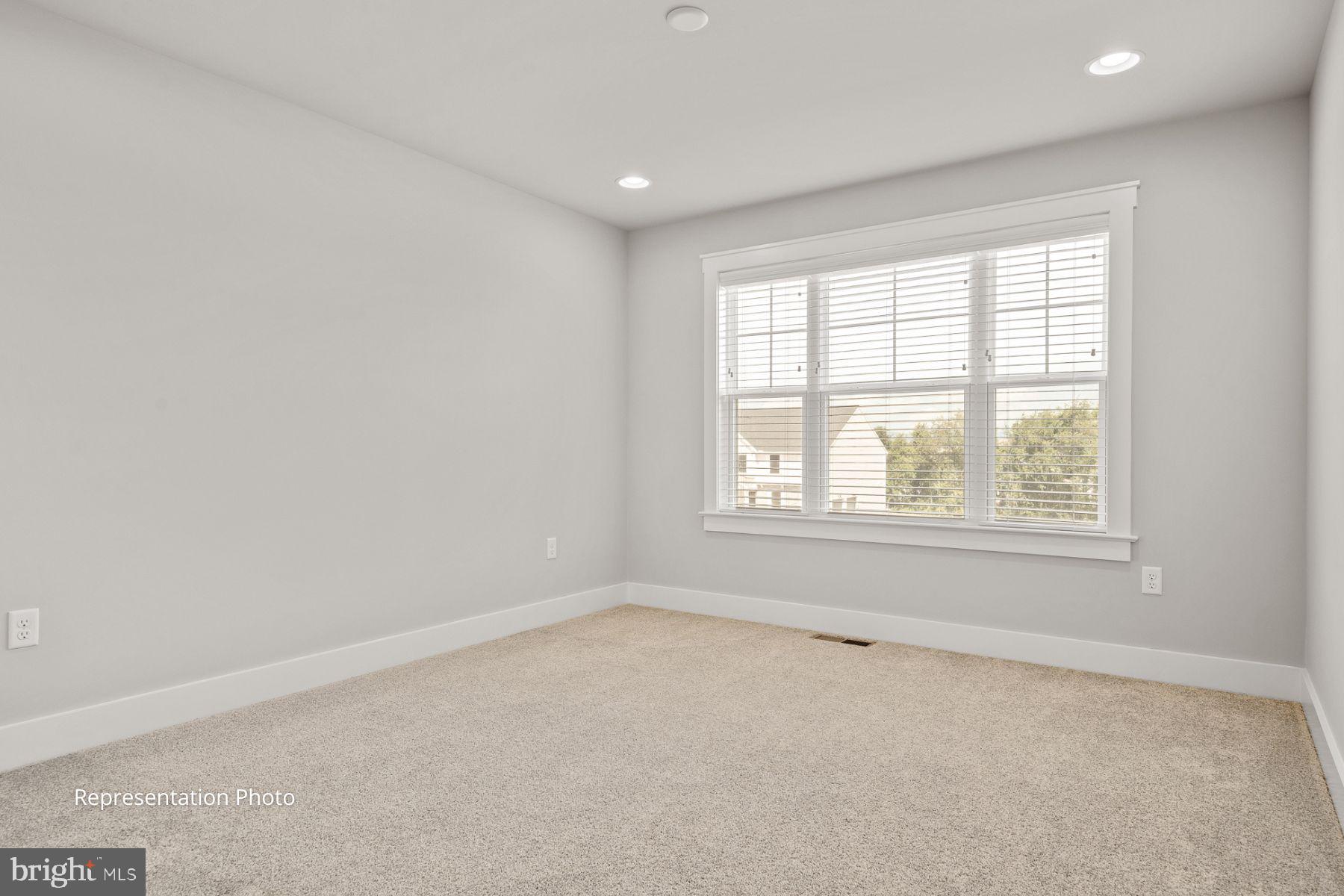 MEADOWBROOK FARMS - Residential