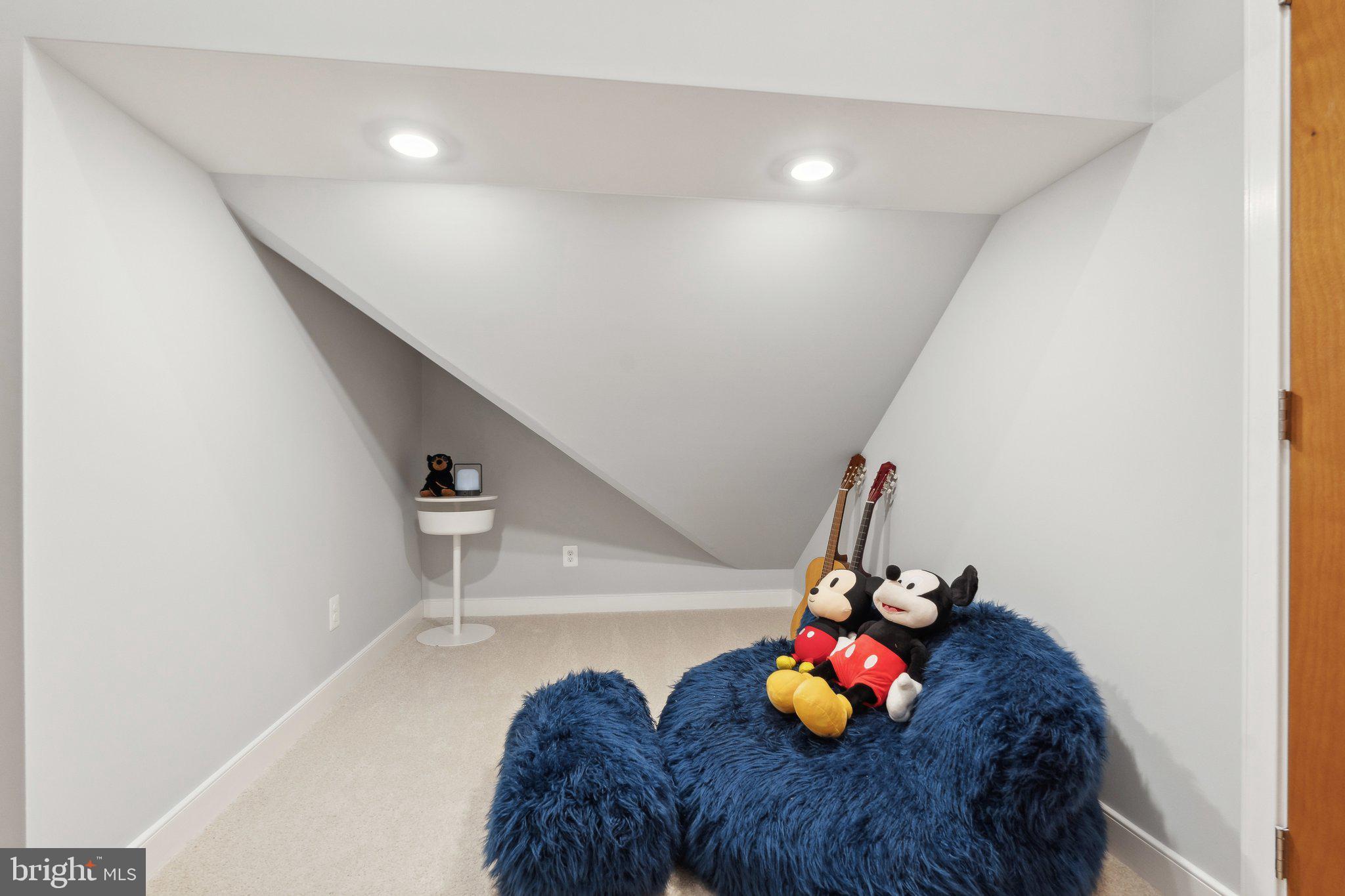 NOBLE ESTATES - Residential