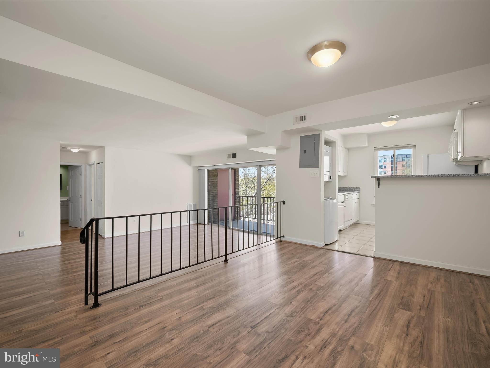 4705 TECUMSEH STREET 304