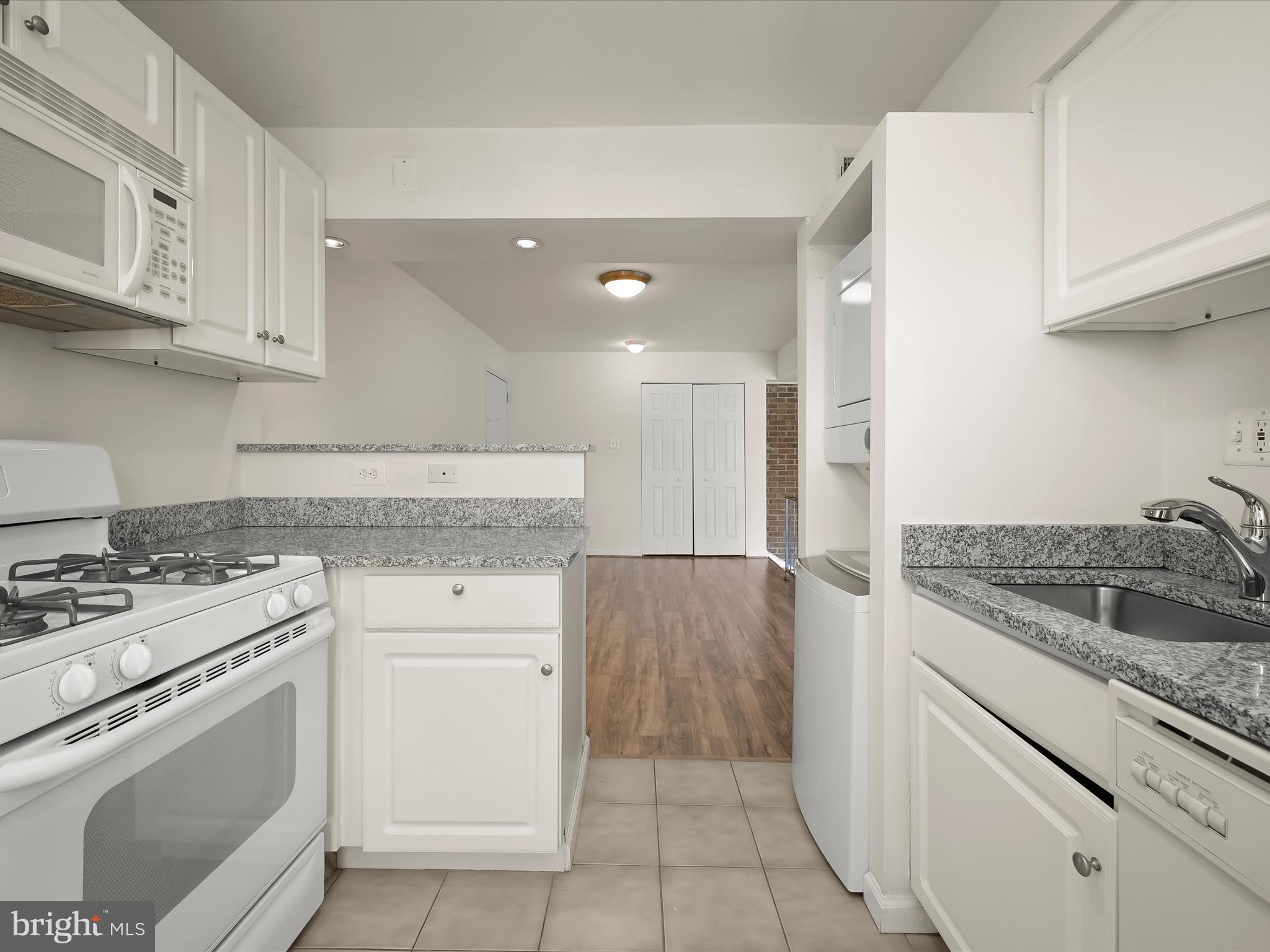 THE OASIS CONDOMINIUMS - Residential