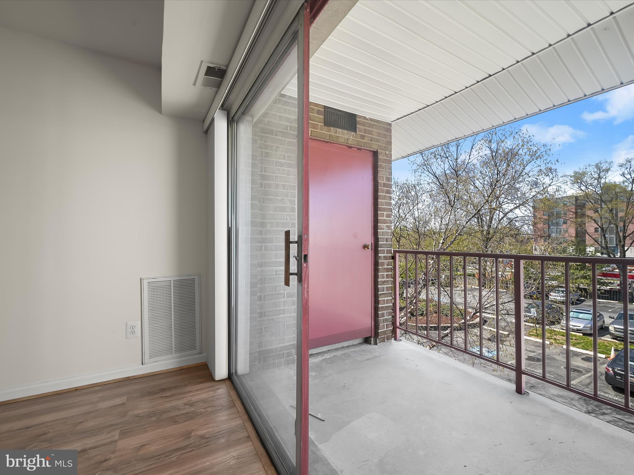 THE OASIS CONDOMINIUMS - Residential