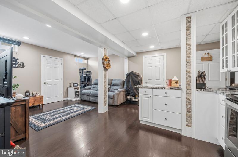 OAKMONT GREEN - Residential