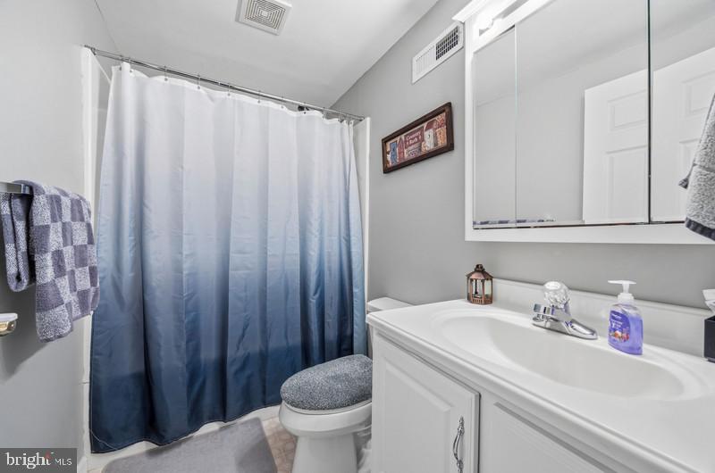 OAKMONT GREEN - Residential