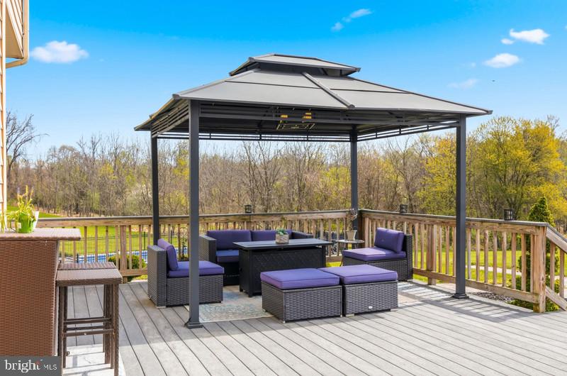 OAKMONT GREEN - Residential