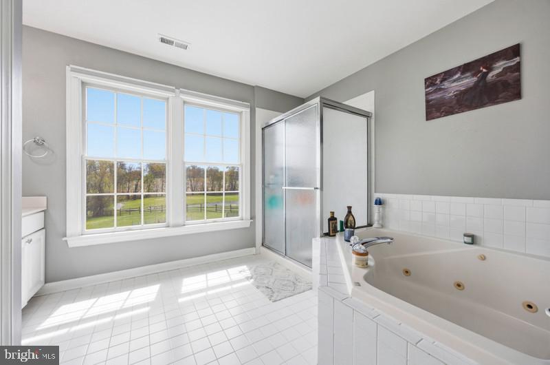 OAKMONT GREEN - Residential