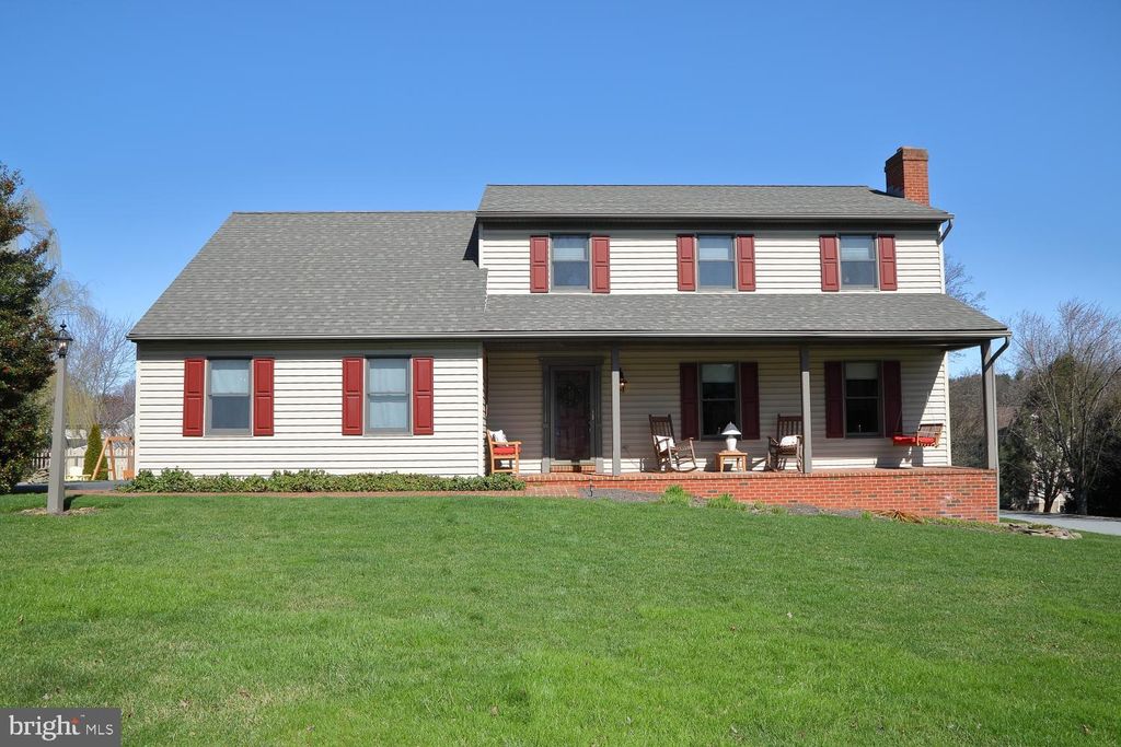 Photo of 1018 Keystone Drive, Lancaster, PA 17603 (MLS # PALA2048292)