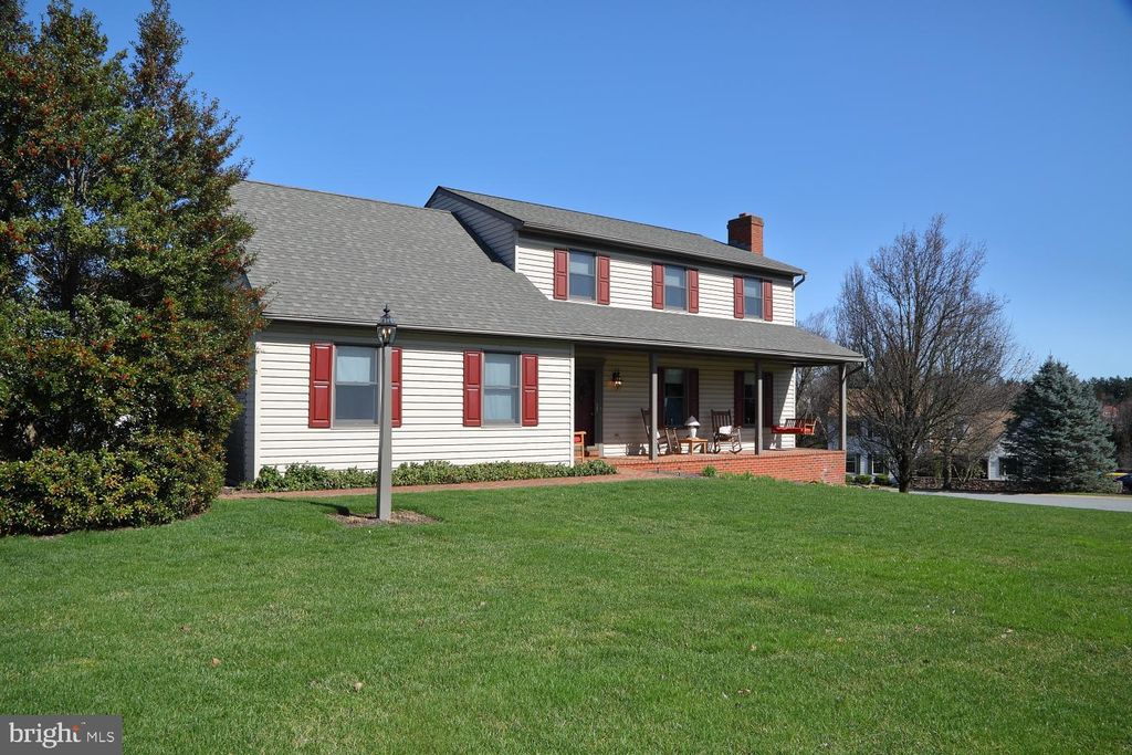 Photo of 1018 Keystone Drive, Lancaster, PA 17603 (MLS # PALA2048292)