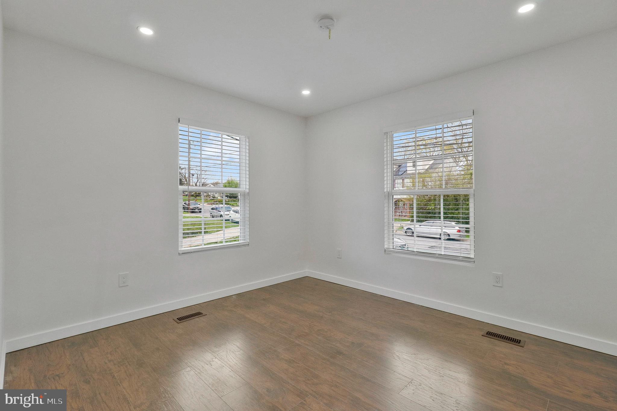 VIERS MILL VILLAGE - Residential