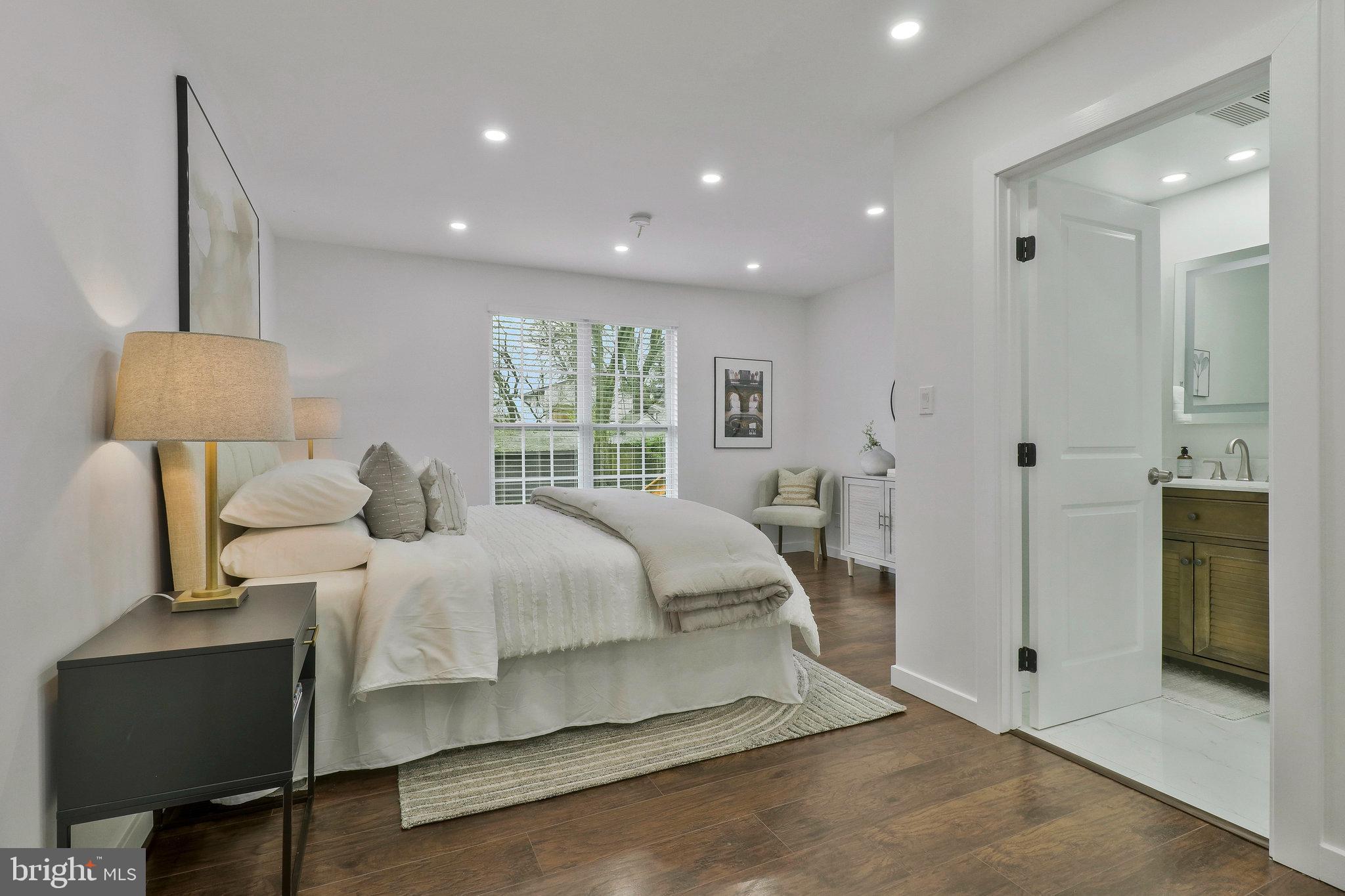 VIERS MILL VILLAGE - Residential