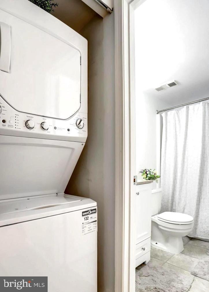 BURKE COVE - Residential Lease