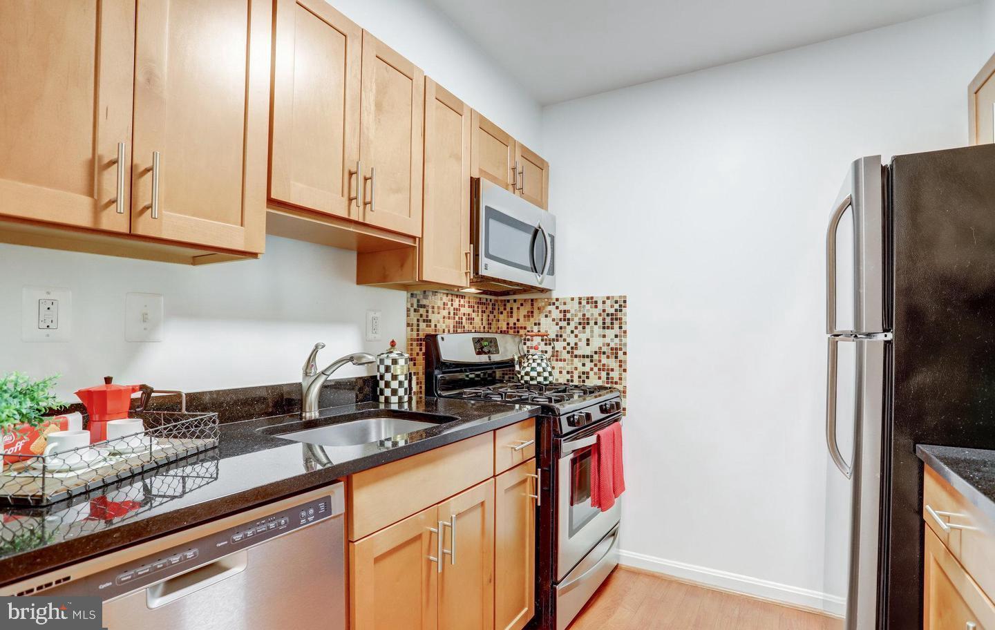 BURKE COVE - Residential Lease