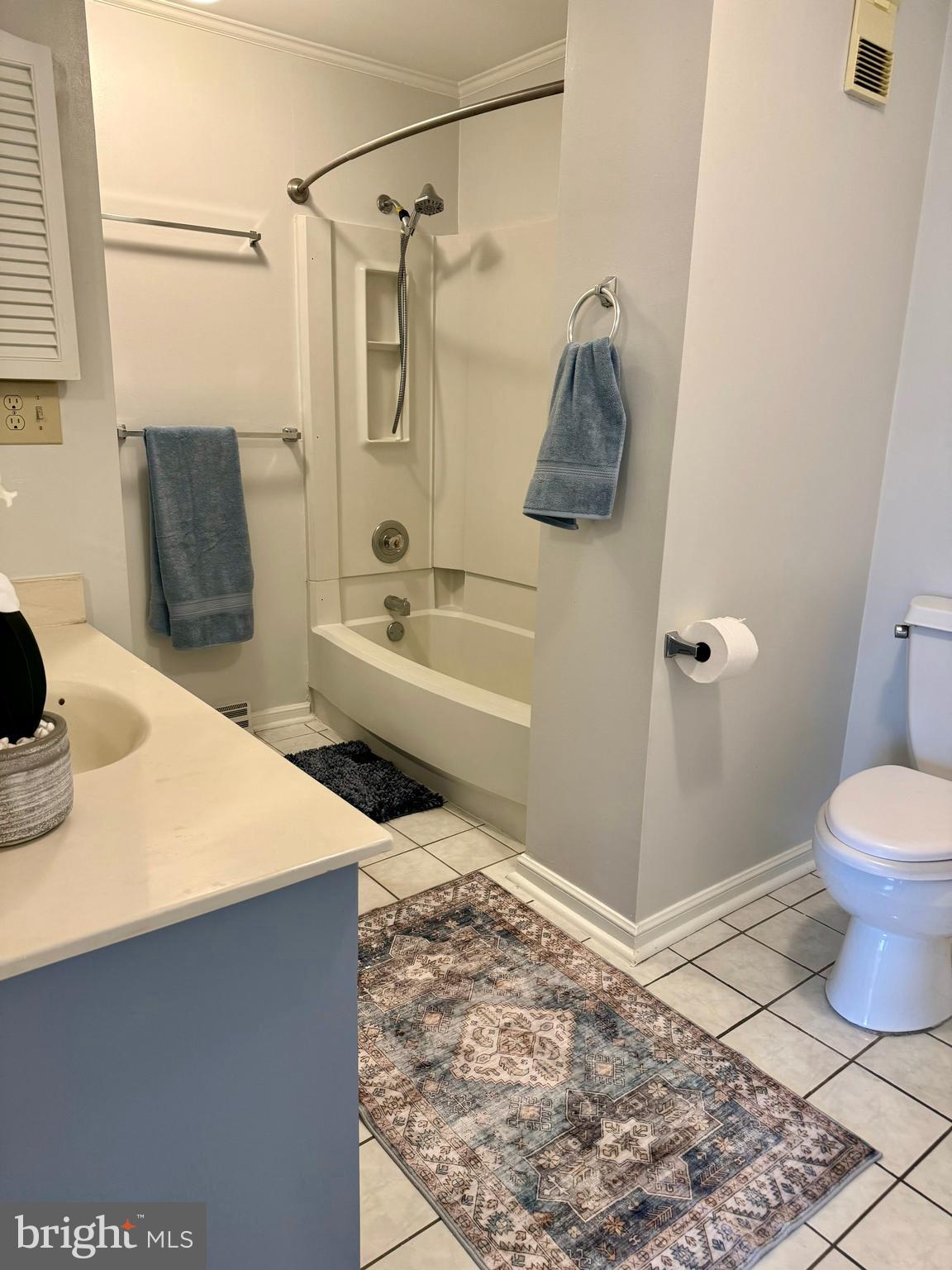 OLDE TOWNE - Residential Lease