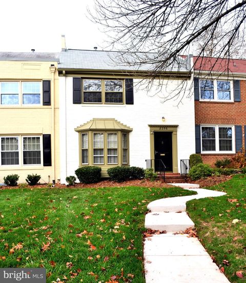 8256 CARRLEIGH PARKWAY SPRINGFIELD VA 22152