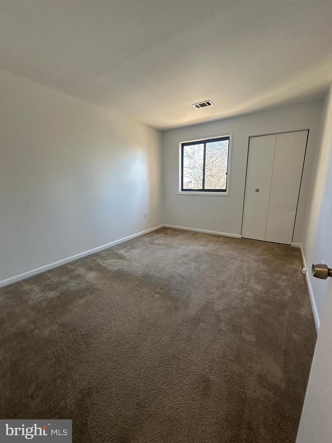 BRIGHT OAKS - Residential Lease