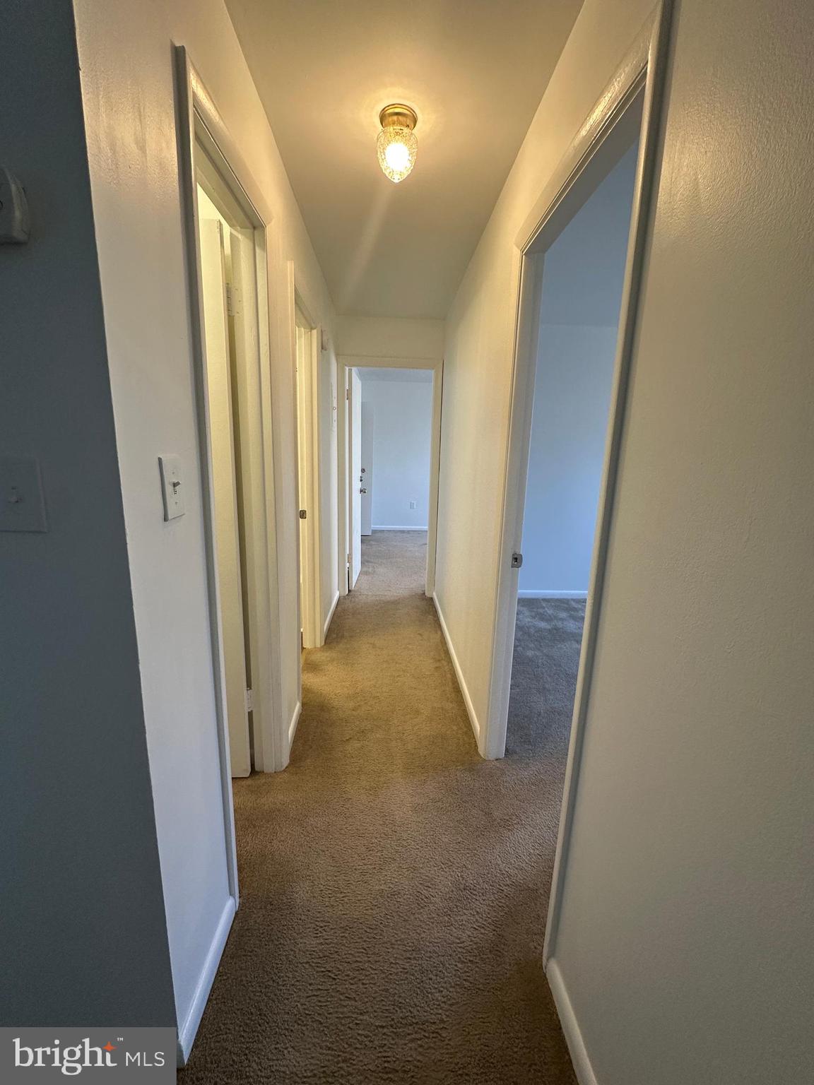 BRIGHT OAKS - Residential Lease