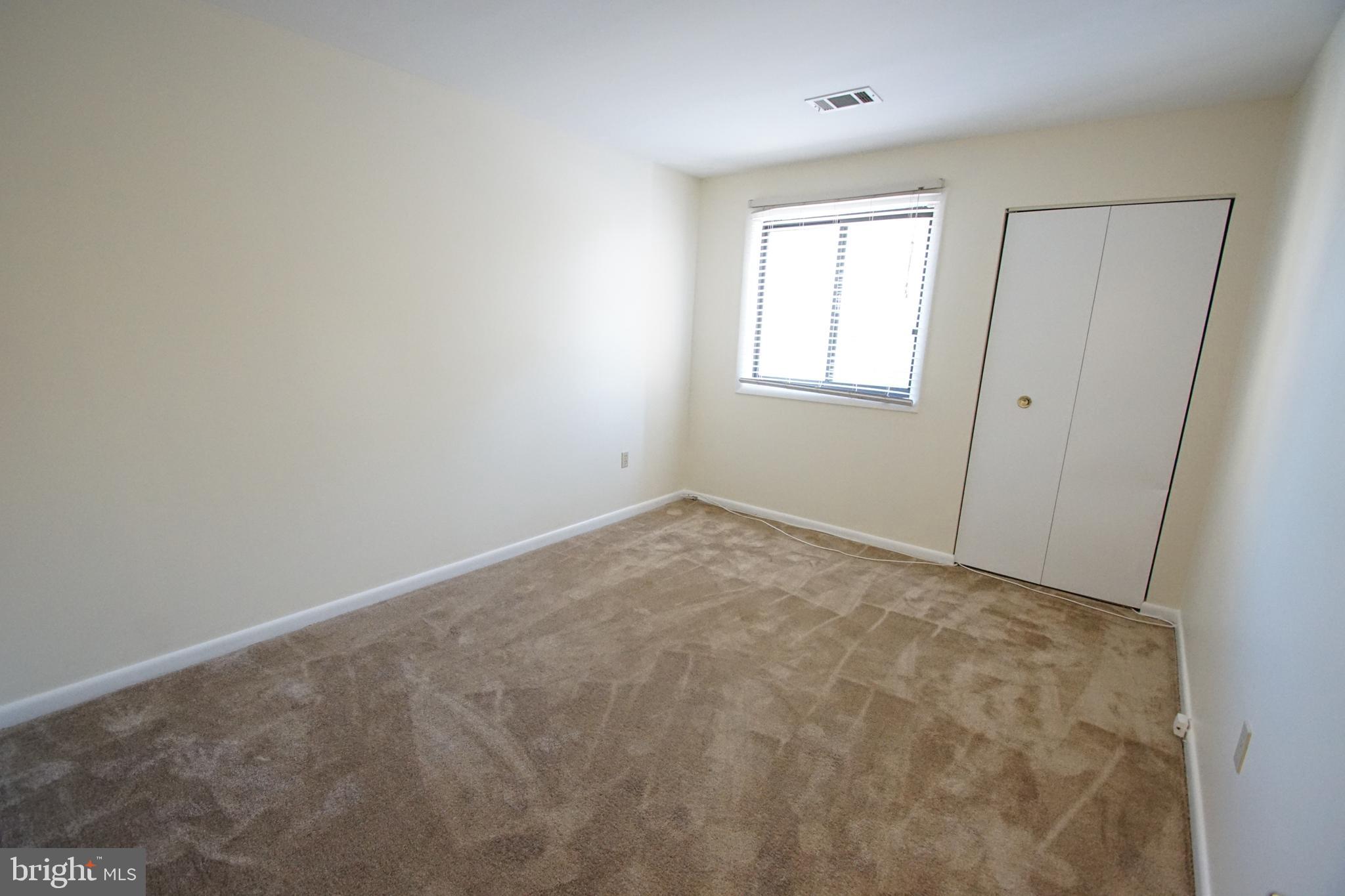 BRIGHT OAKS - Residential Lease