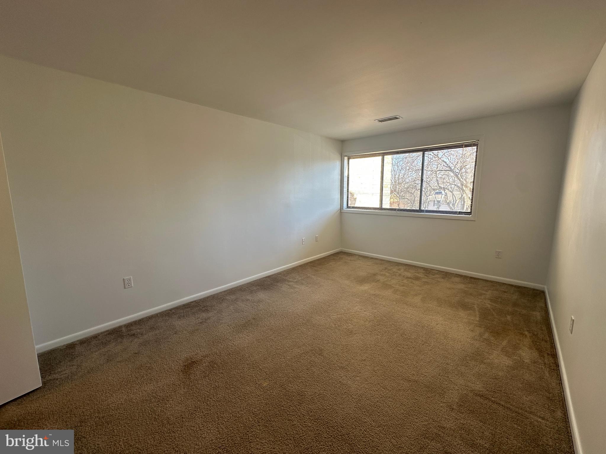 BRIGHT OAKS - Residential Lease