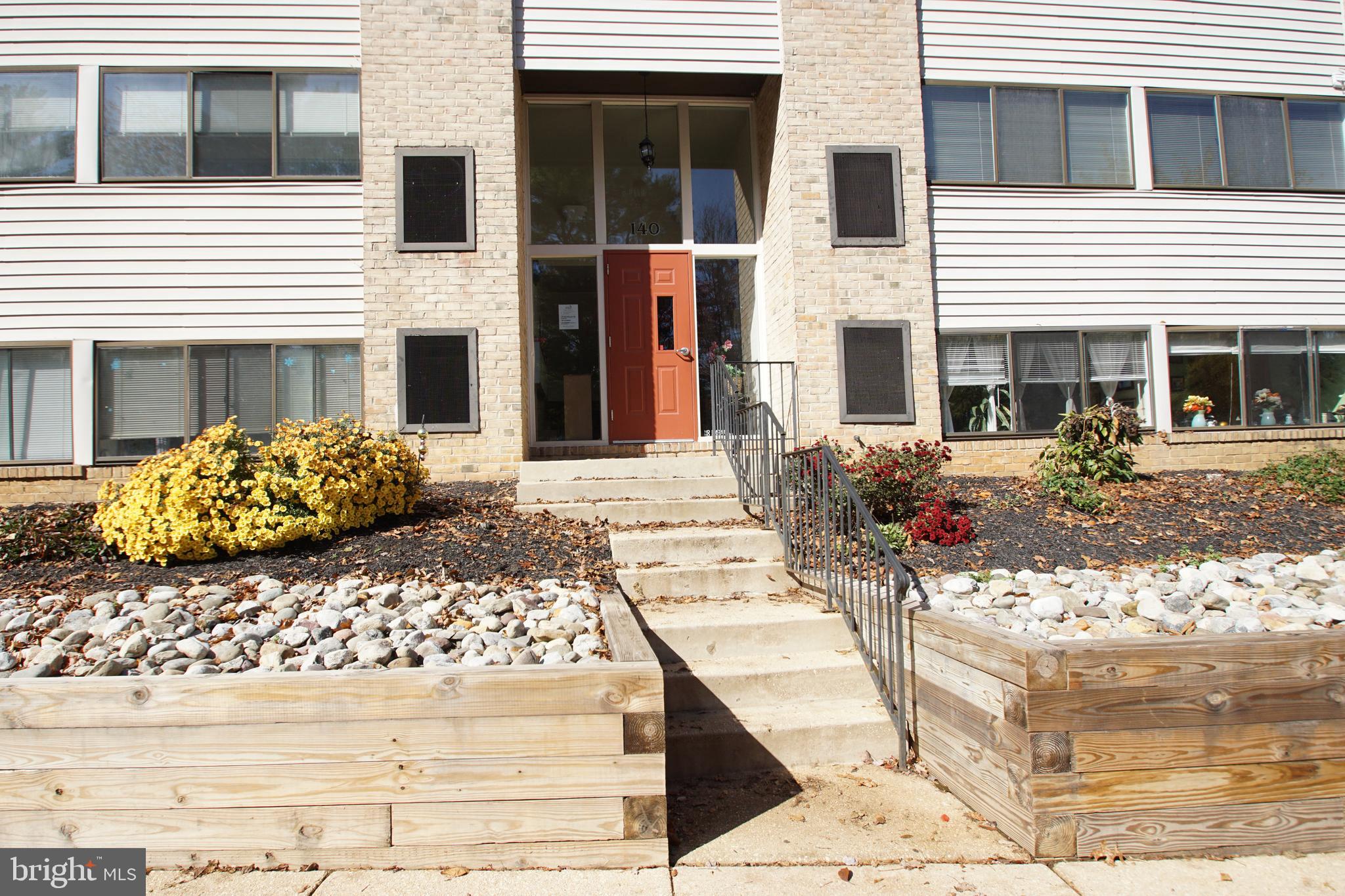 BRIGHT OAKS - Residential Lease