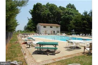 BRIGHT OAKS - Residential Lease