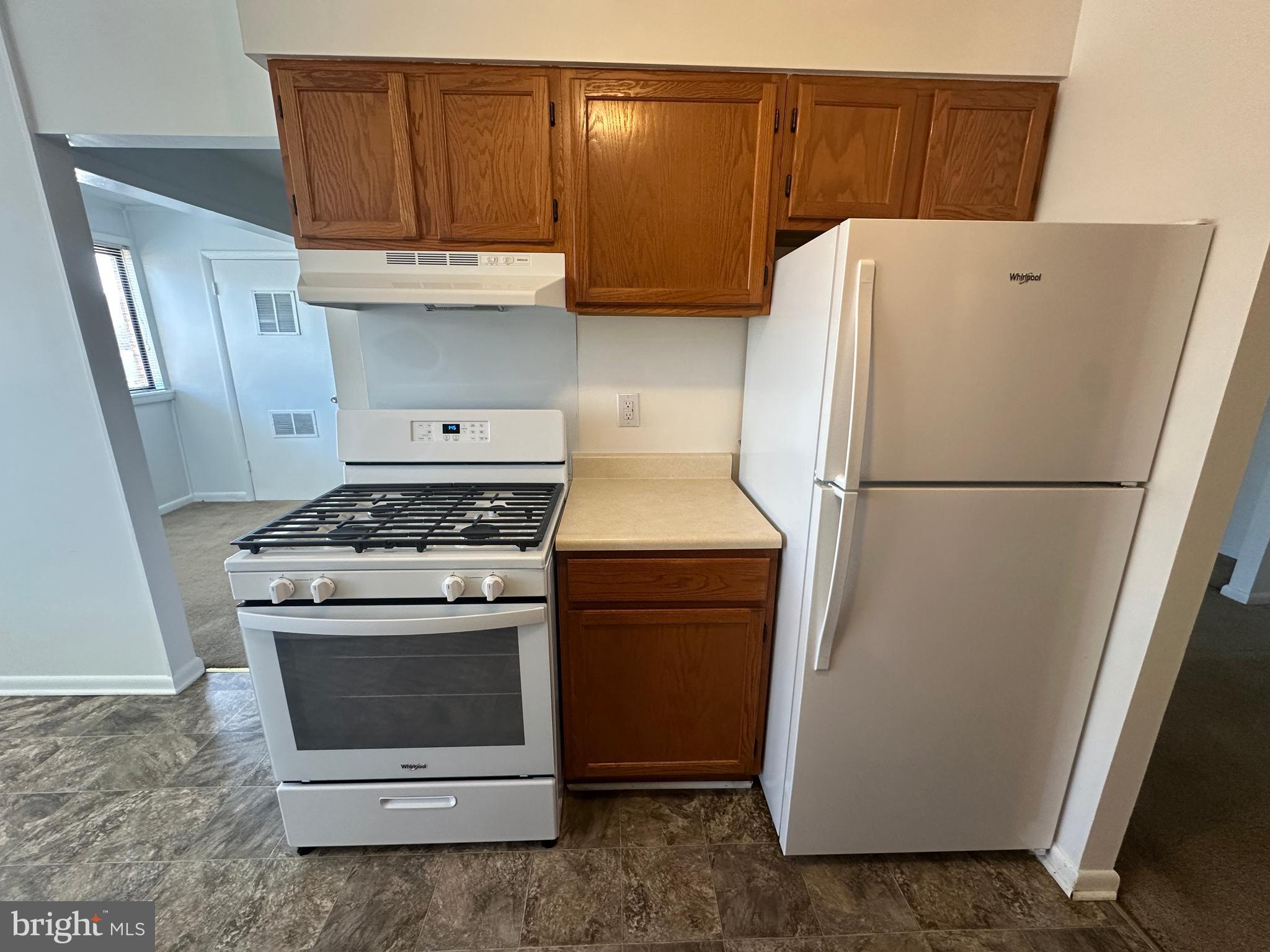 BRIGHT OAKS - Residential Lease