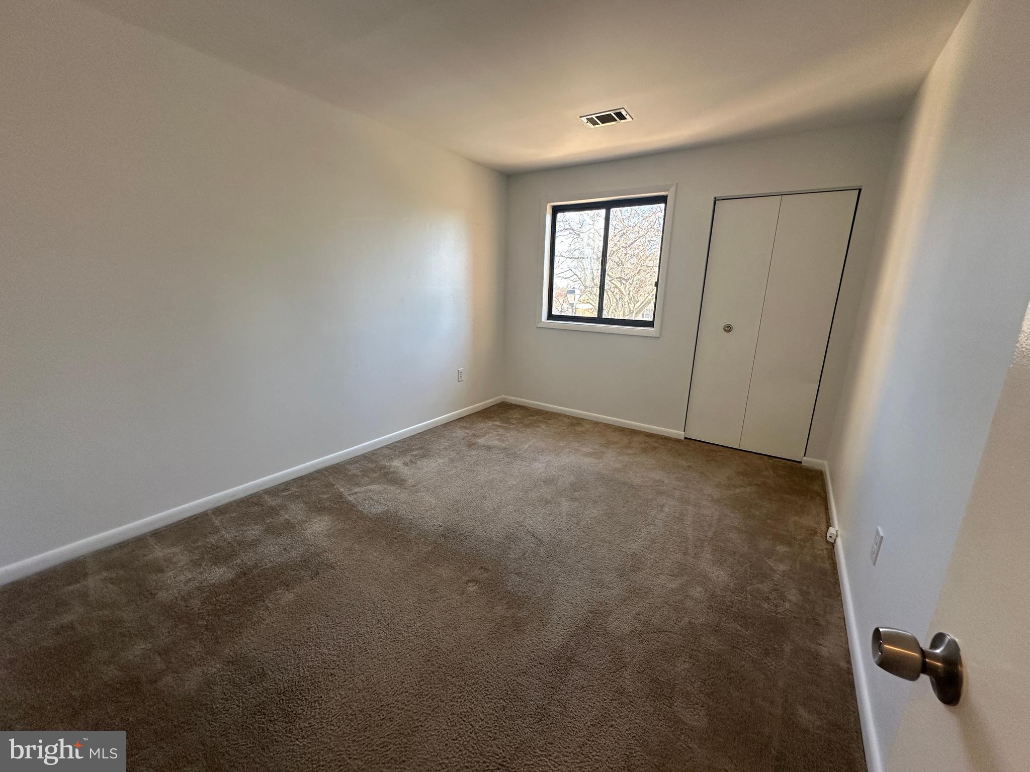 BRIGHT OAKS - Residential Lease