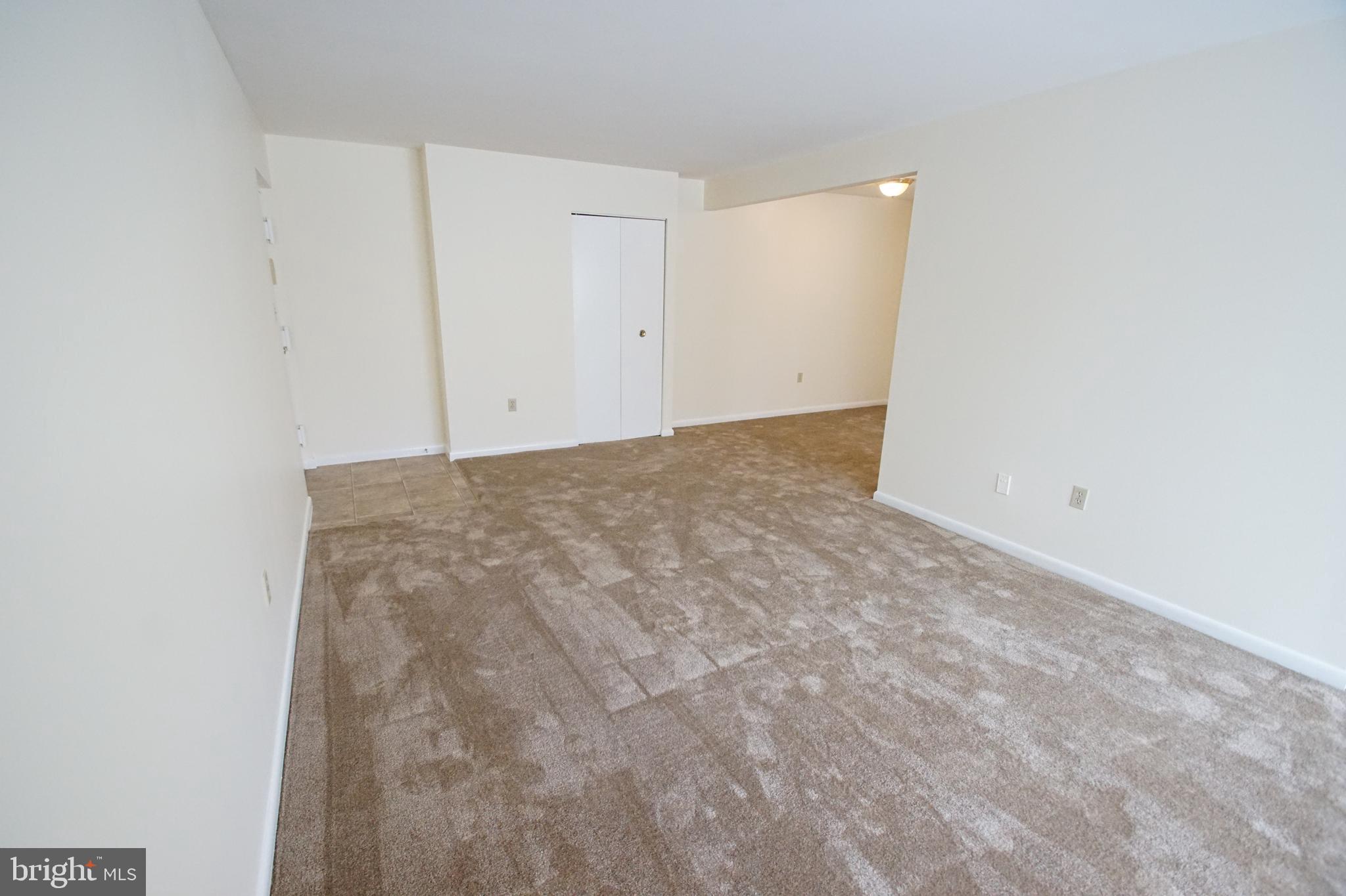 BRIGHT OAKS - Residential Lease