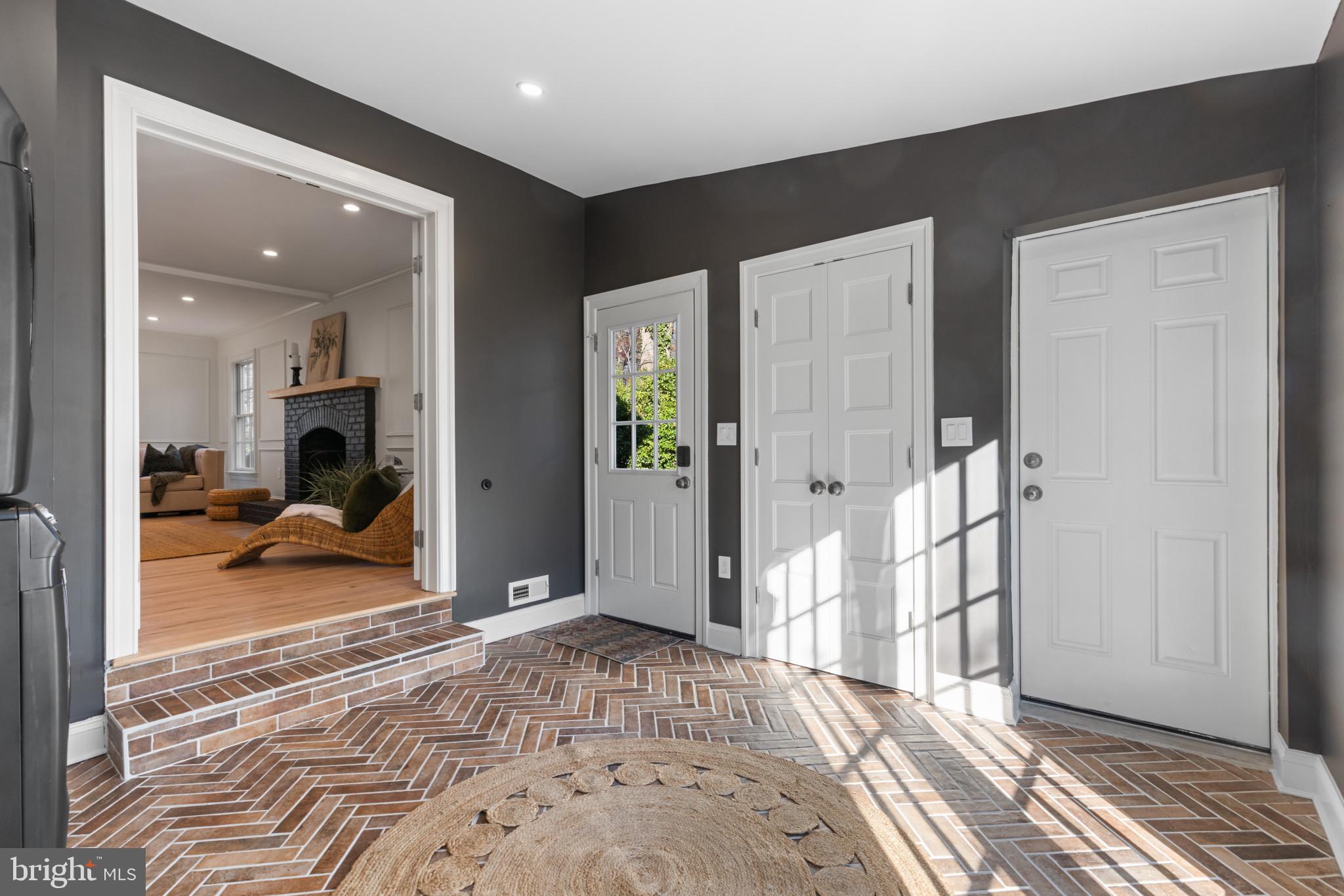 ANCHORAGE - Residential