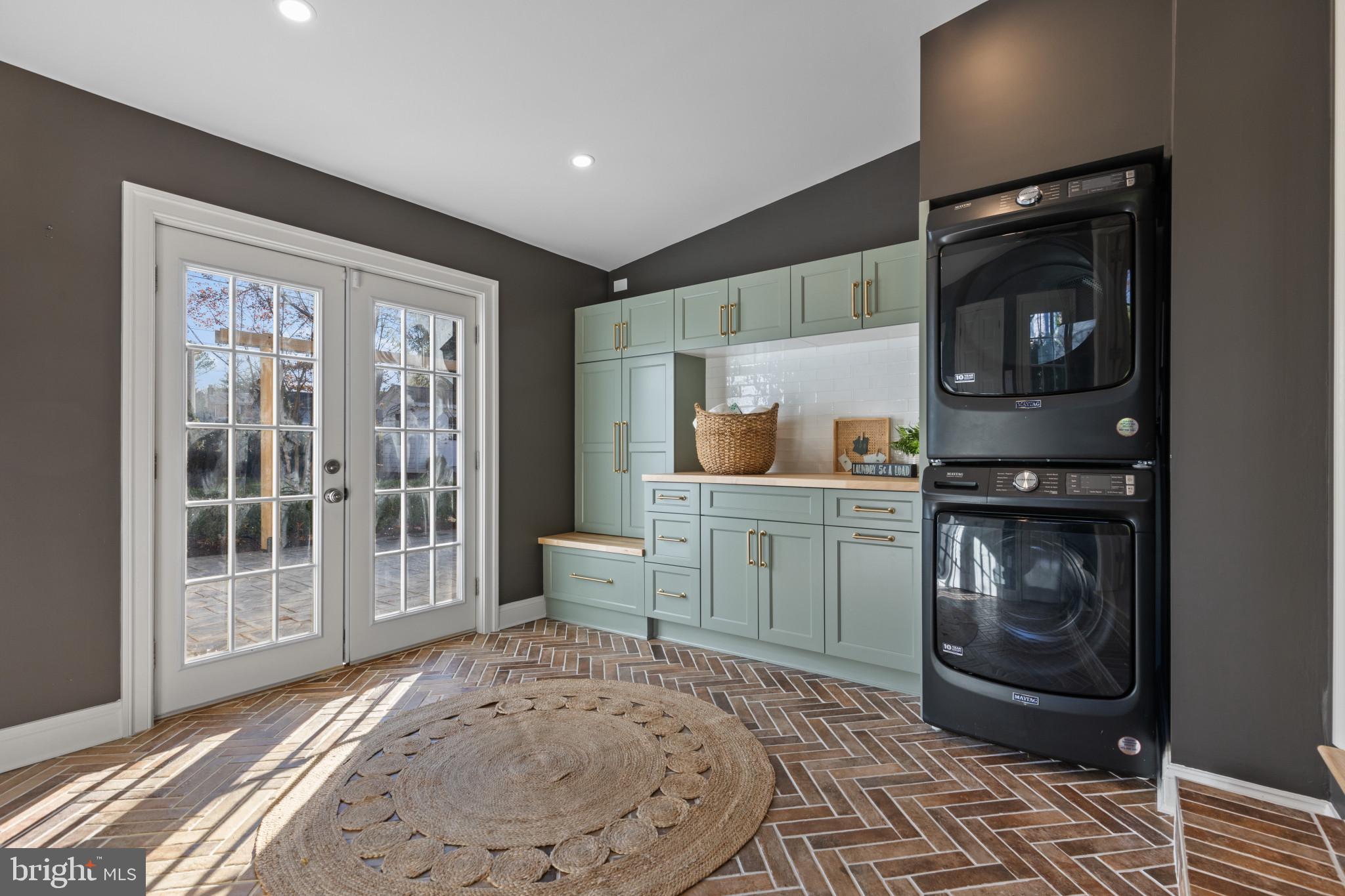 ANCHORAGE - Residential